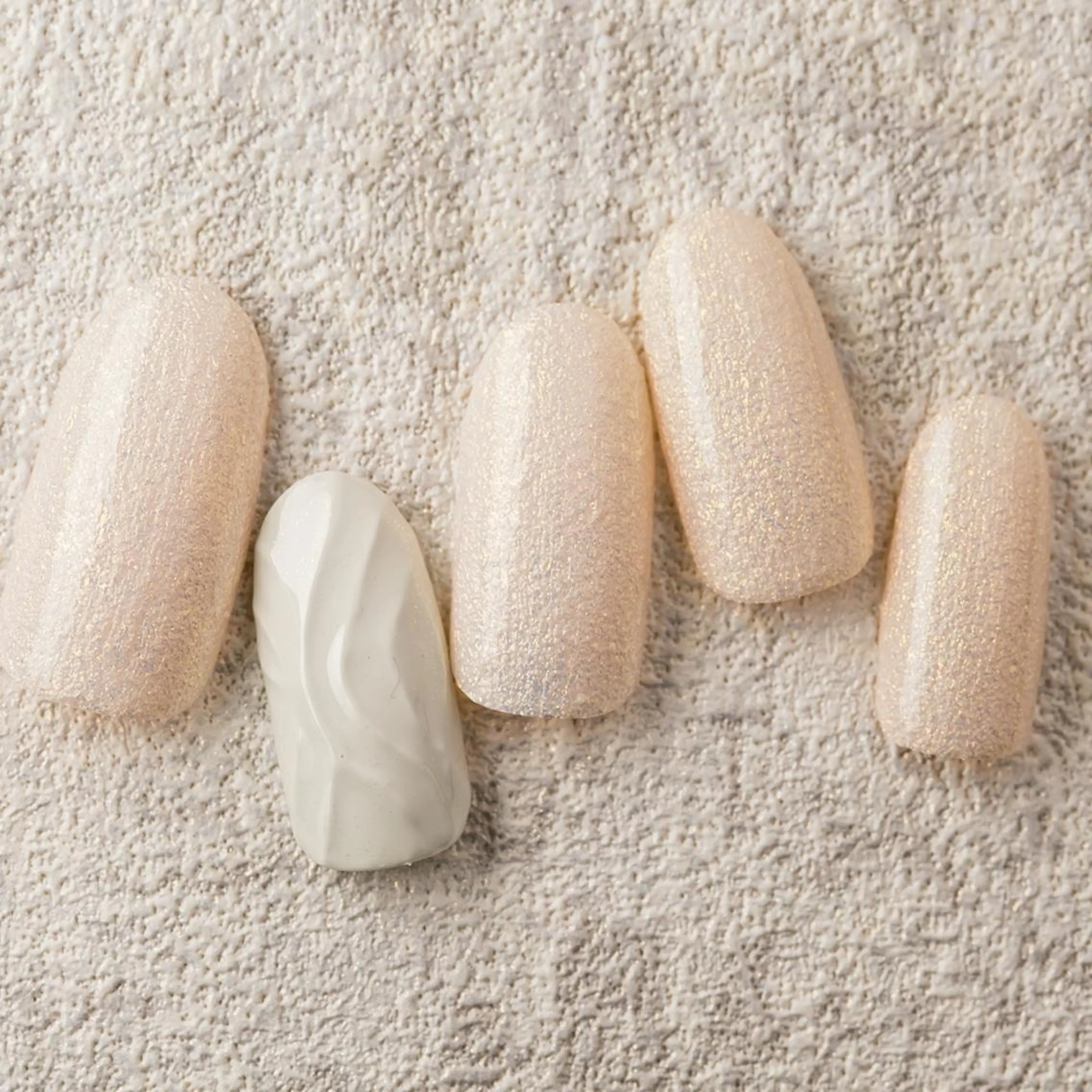 ネイル オーロラネイル ニュアンスネイル ハンドネイル リラクゼーション＆ネイル仙殊~センジュ~所属・senju 　のネイルデザイン