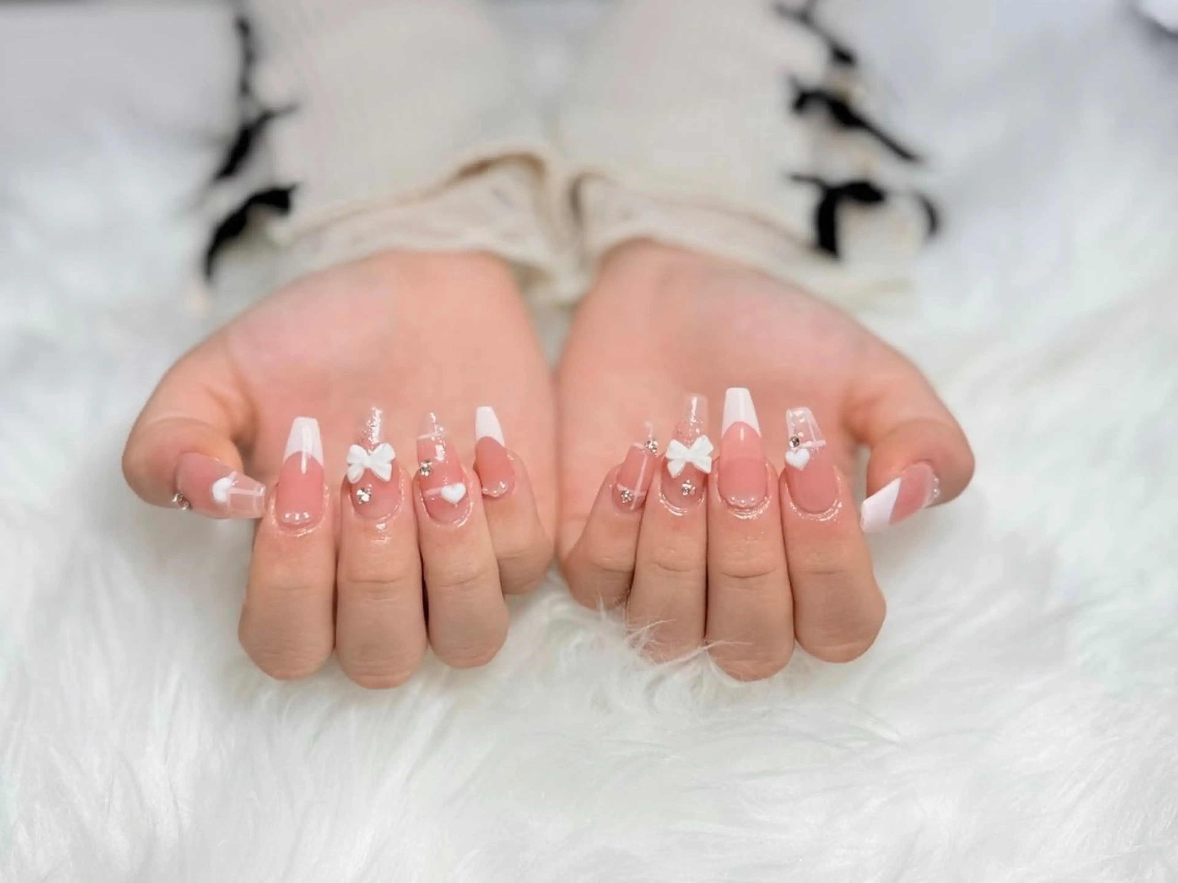 ネイル AURA NAIL 上前津のネイルデザイン