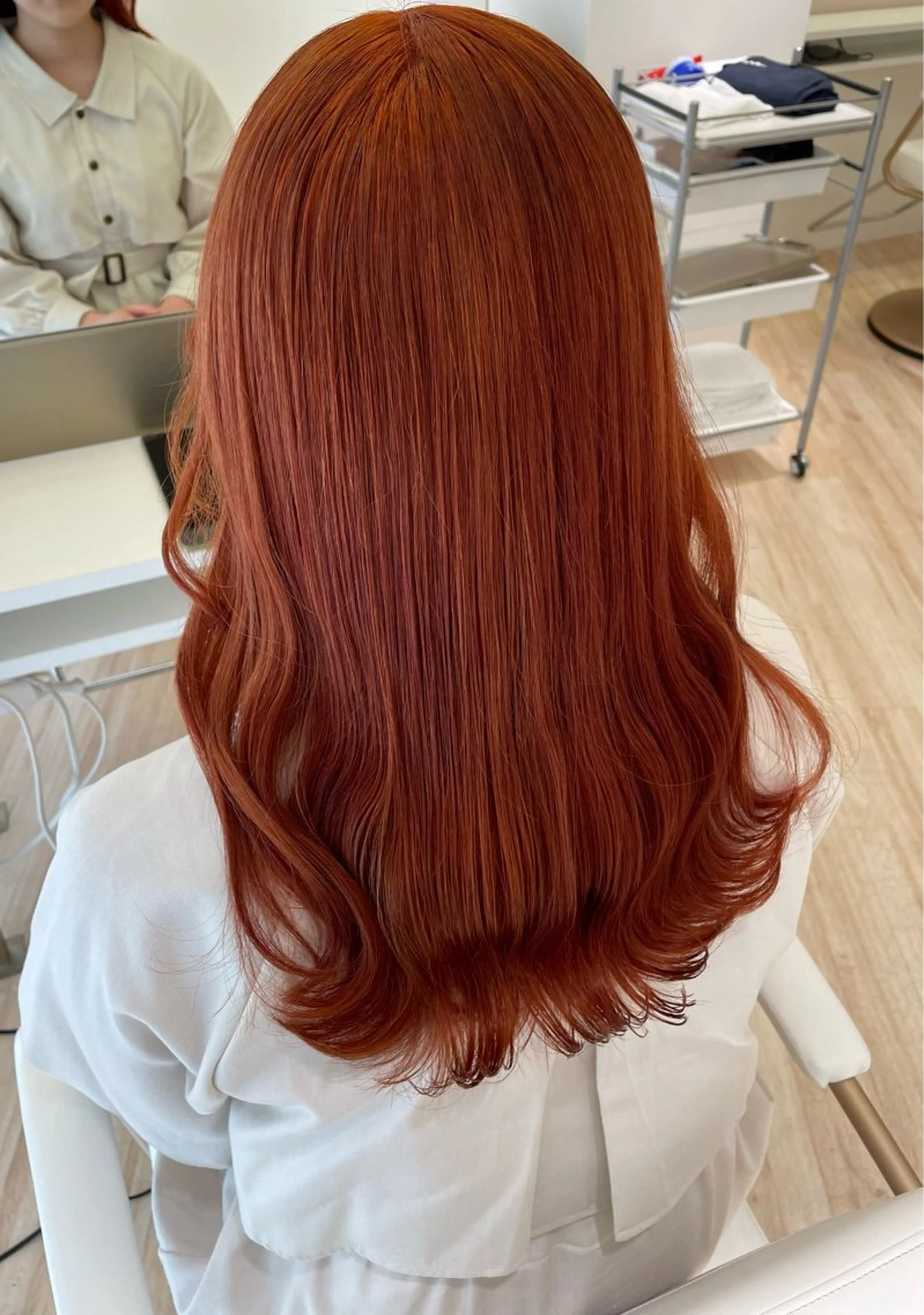 セミロング カラー ブリーチ オレンジ 今井 愛歩のマツエク・マツパデザイン