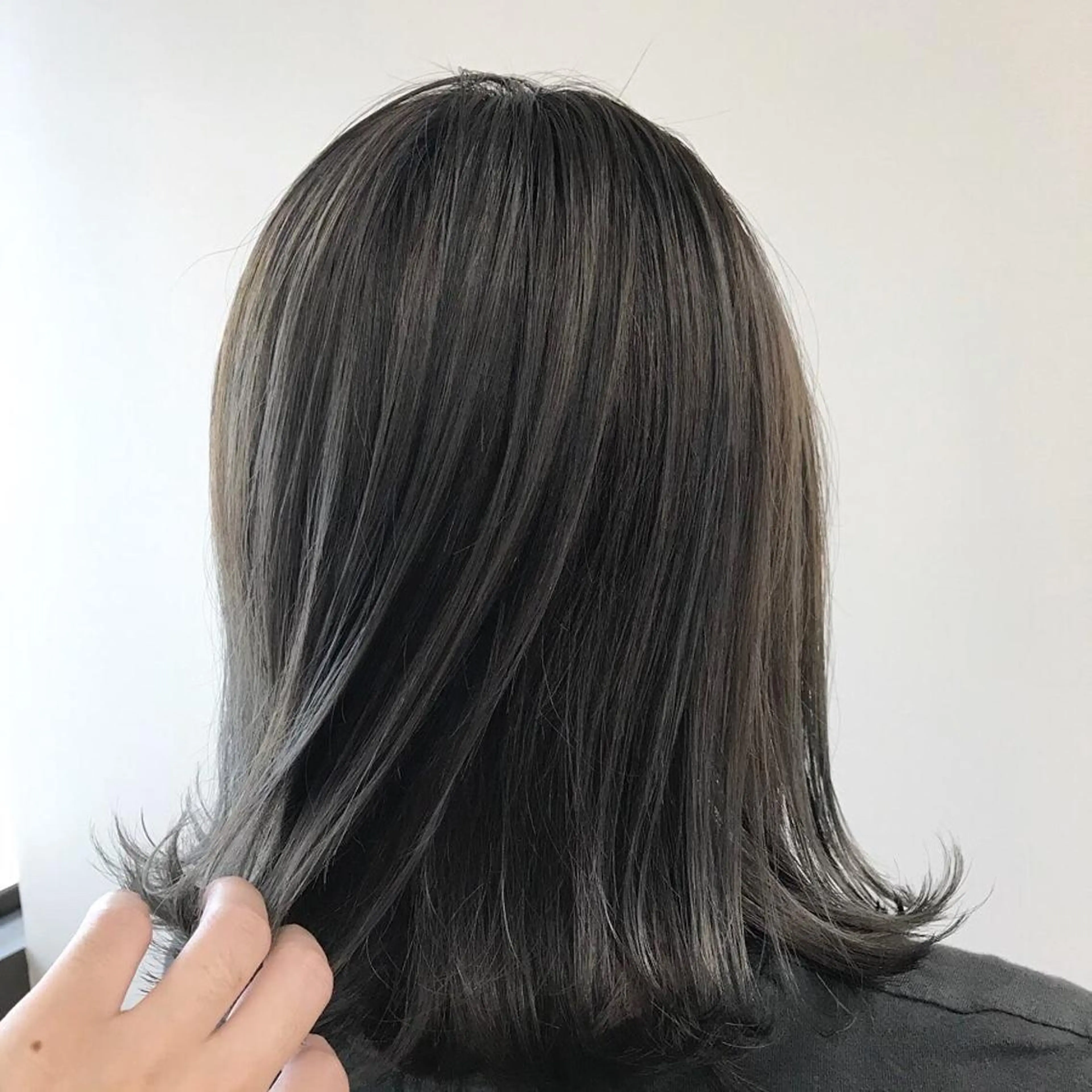 ミディアム カラー カット ヘアカラー トリートメント Lien 深井店のヘアスタイル