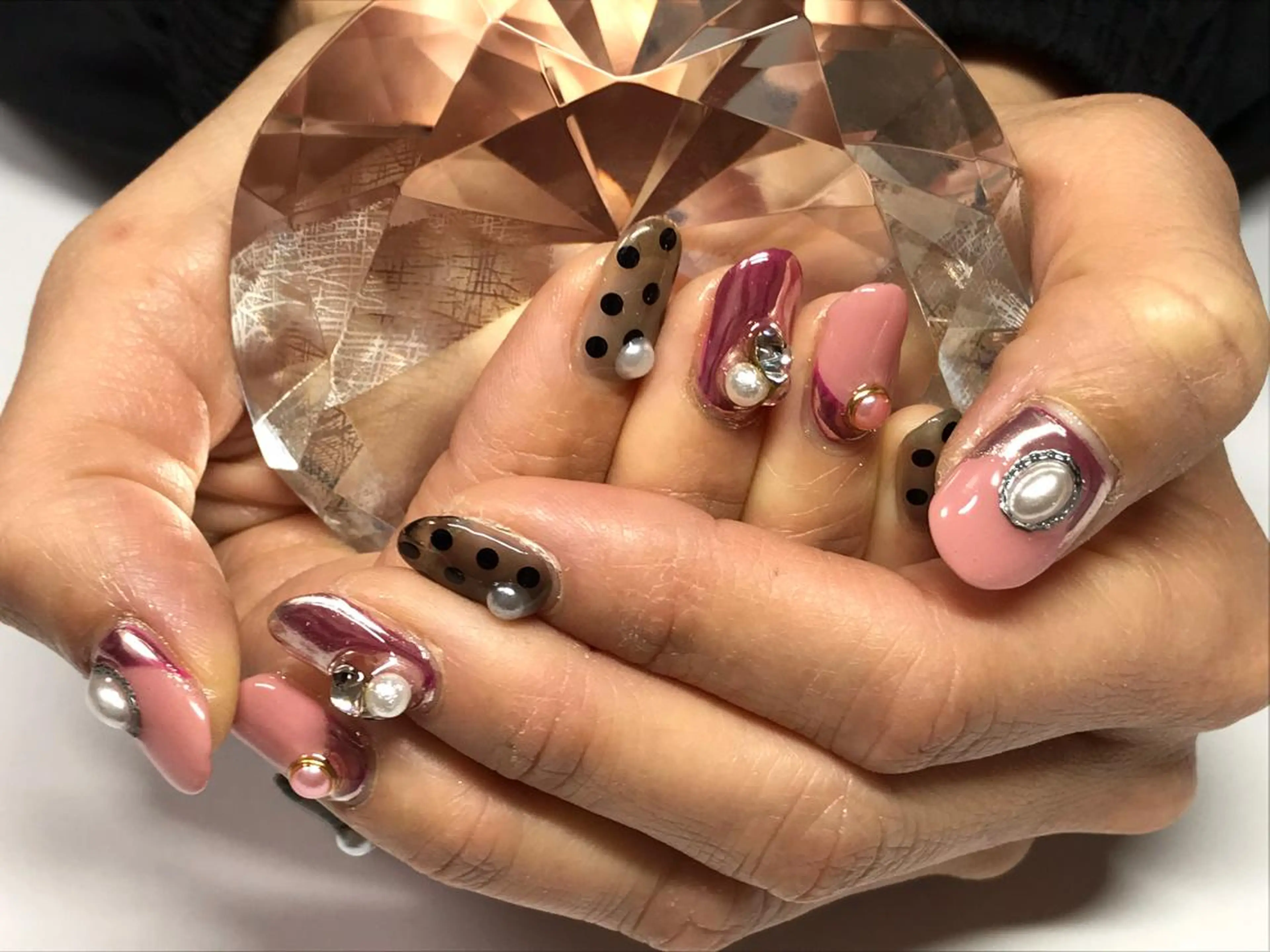 ネイル RuxuryNail ／RiAnnaのネイルデザイン