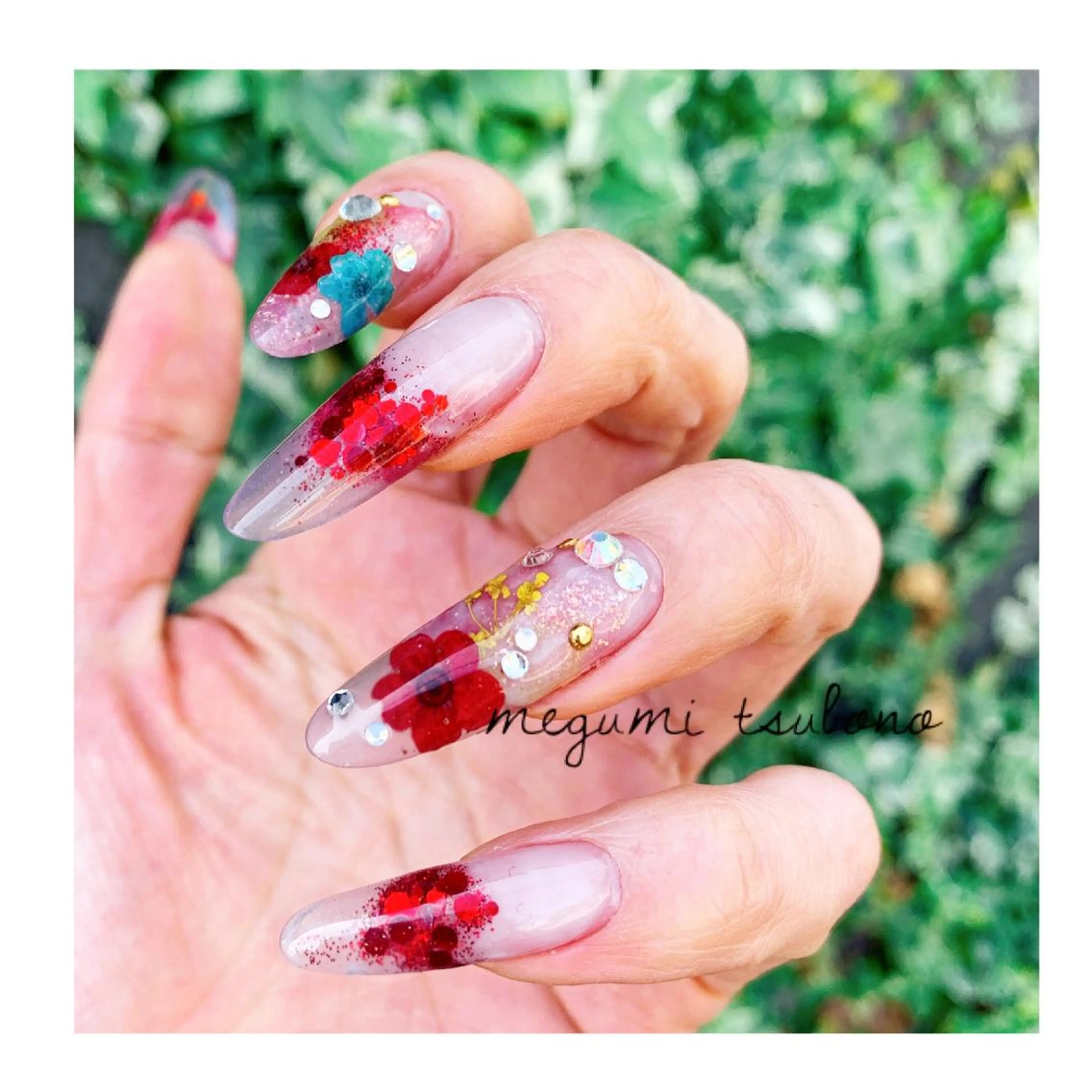 ネイル nail salon Emi la beaute 心斎橋店所属・坪野 めぐみのネイルデザイン