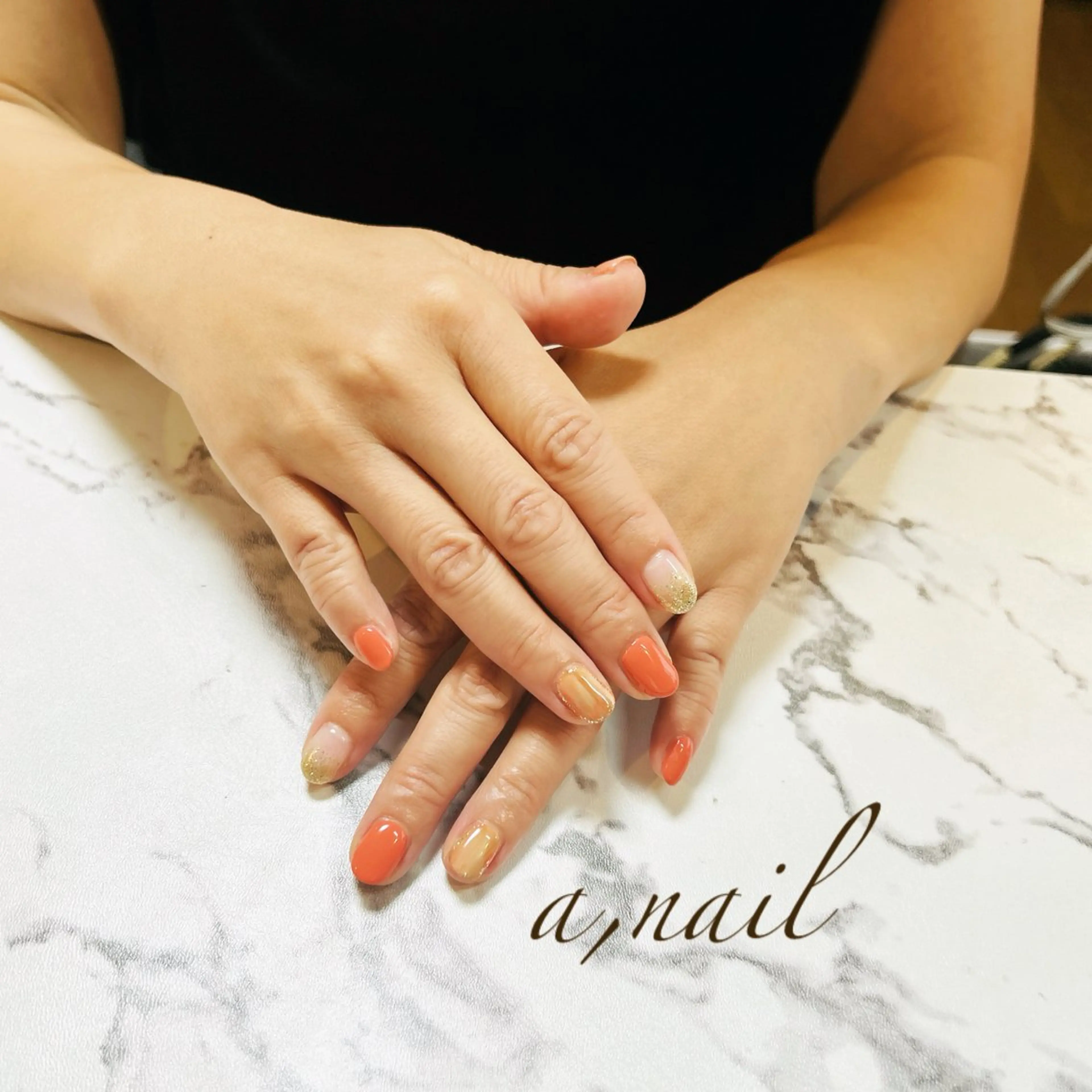 ネイル グラデーション キラキラネイル ラメ(グリッター) ラメグラデーション ニュアンスネイル ハンドネイル ネイルサロン エーネイルのネイルデザイン