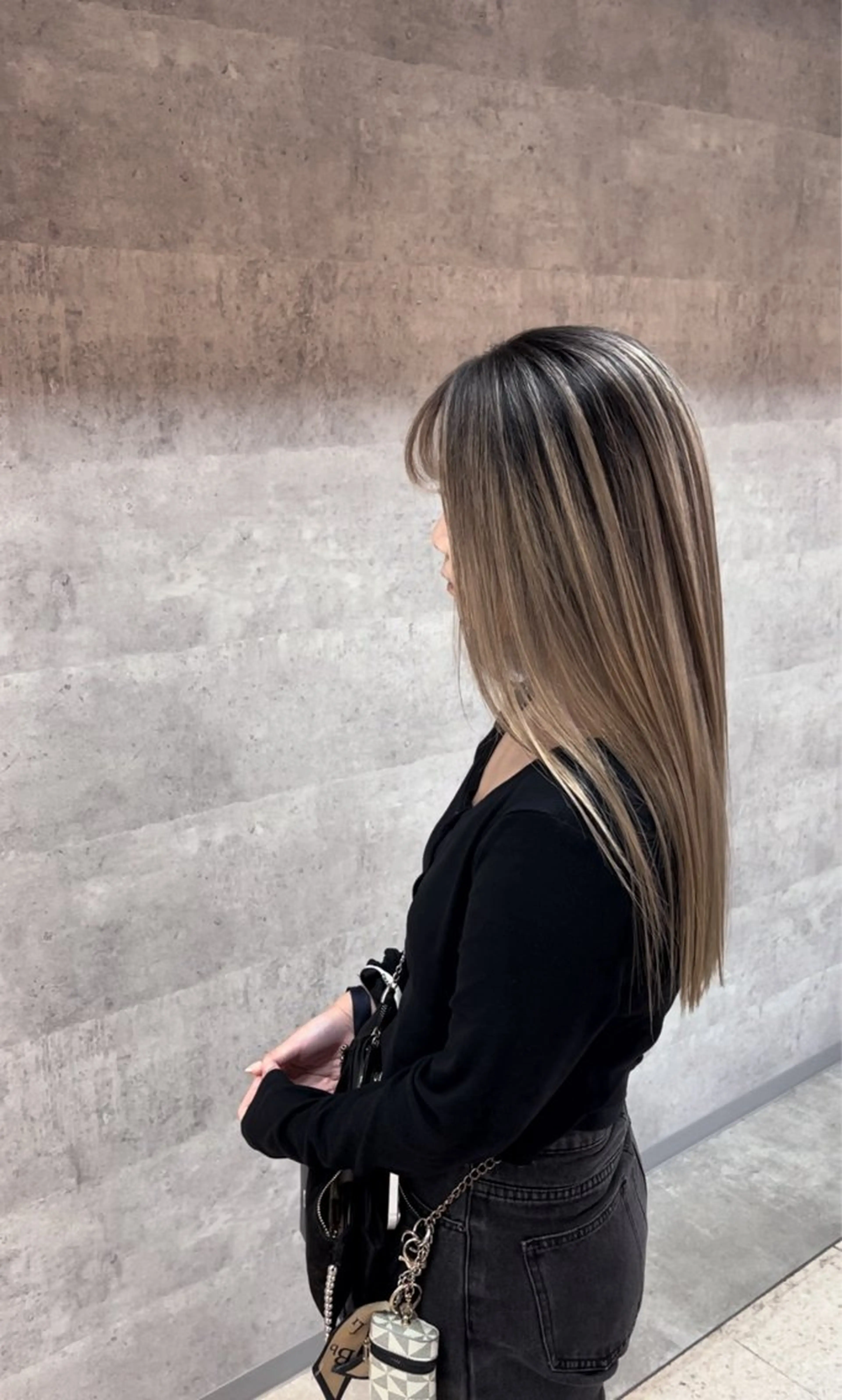 全頭ブリーチ履歴あり限定（2​〜​3ヶ月以内）ブリーチなしバレイヤージュ＋艶トリートメント✨の写真