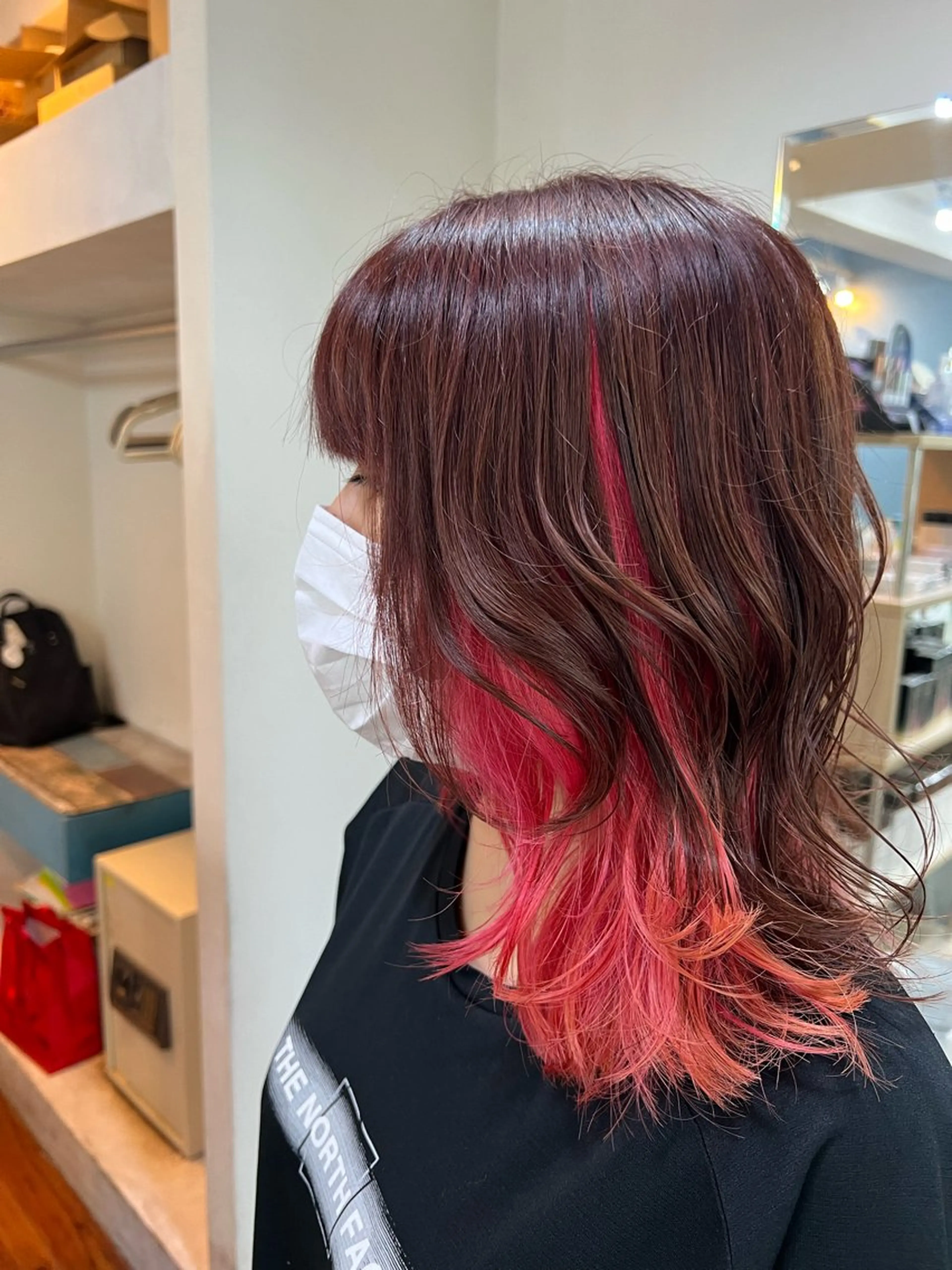 カラー ブリーチ インナーカラー 鳥居 信也のヘアスタイル