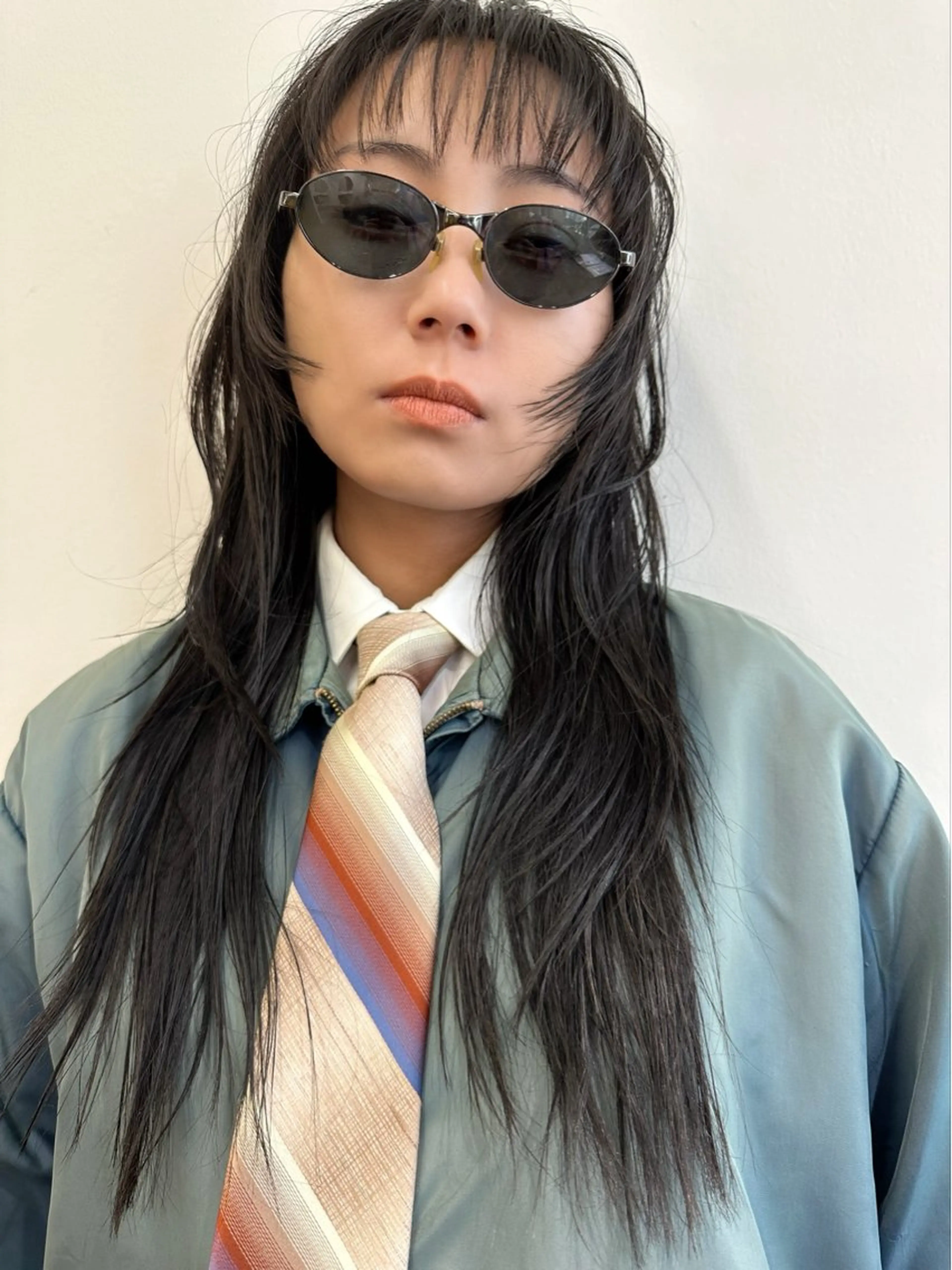 ロング ヘアアレンジ くせ毛 SALOWIN  梅田茶屋町店所属・梅田/ベージュカラー /ブリーチカラーのヘアスタイル