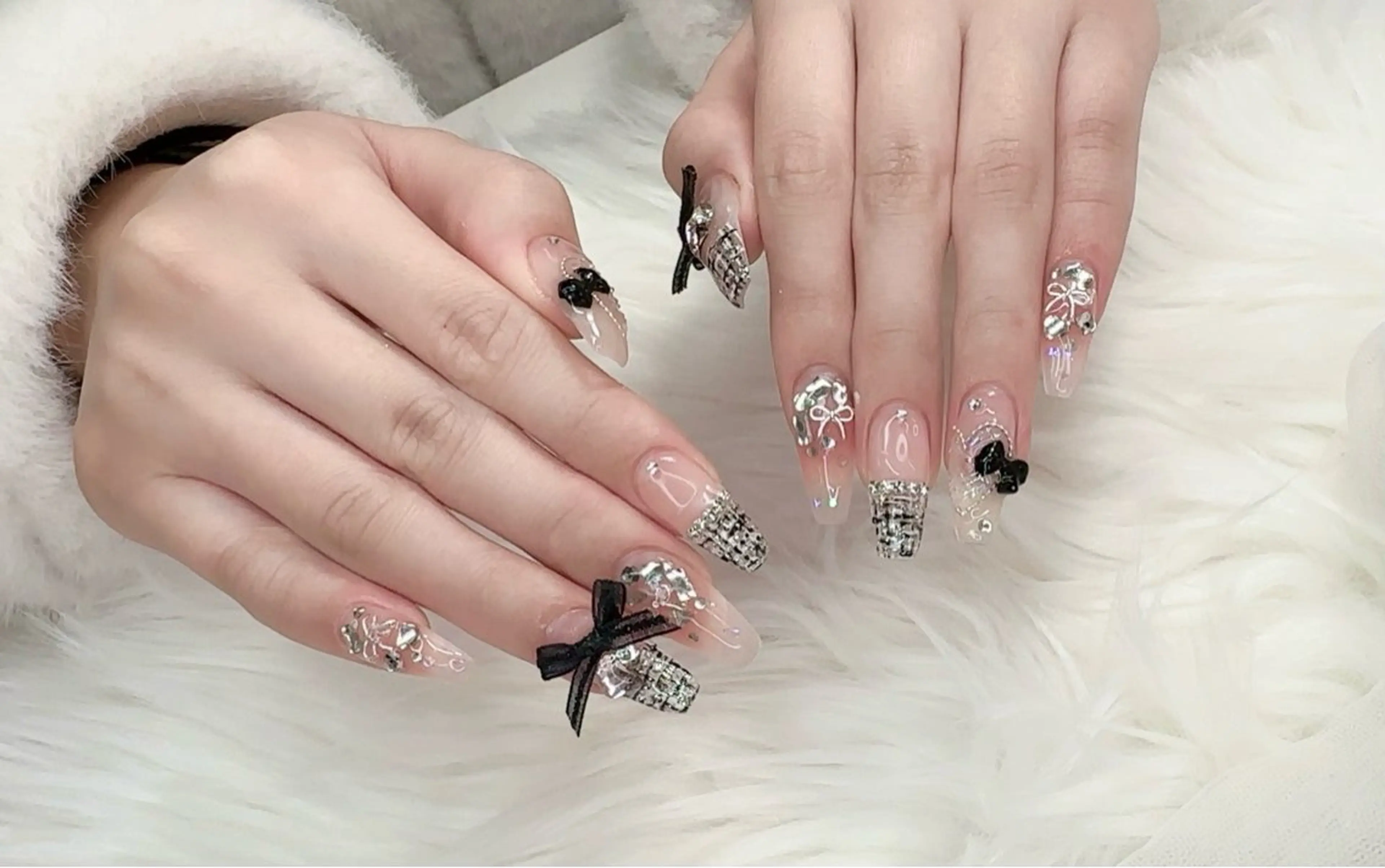 ネイル ハンドネイル フットネイル R salonのネイルデザイン