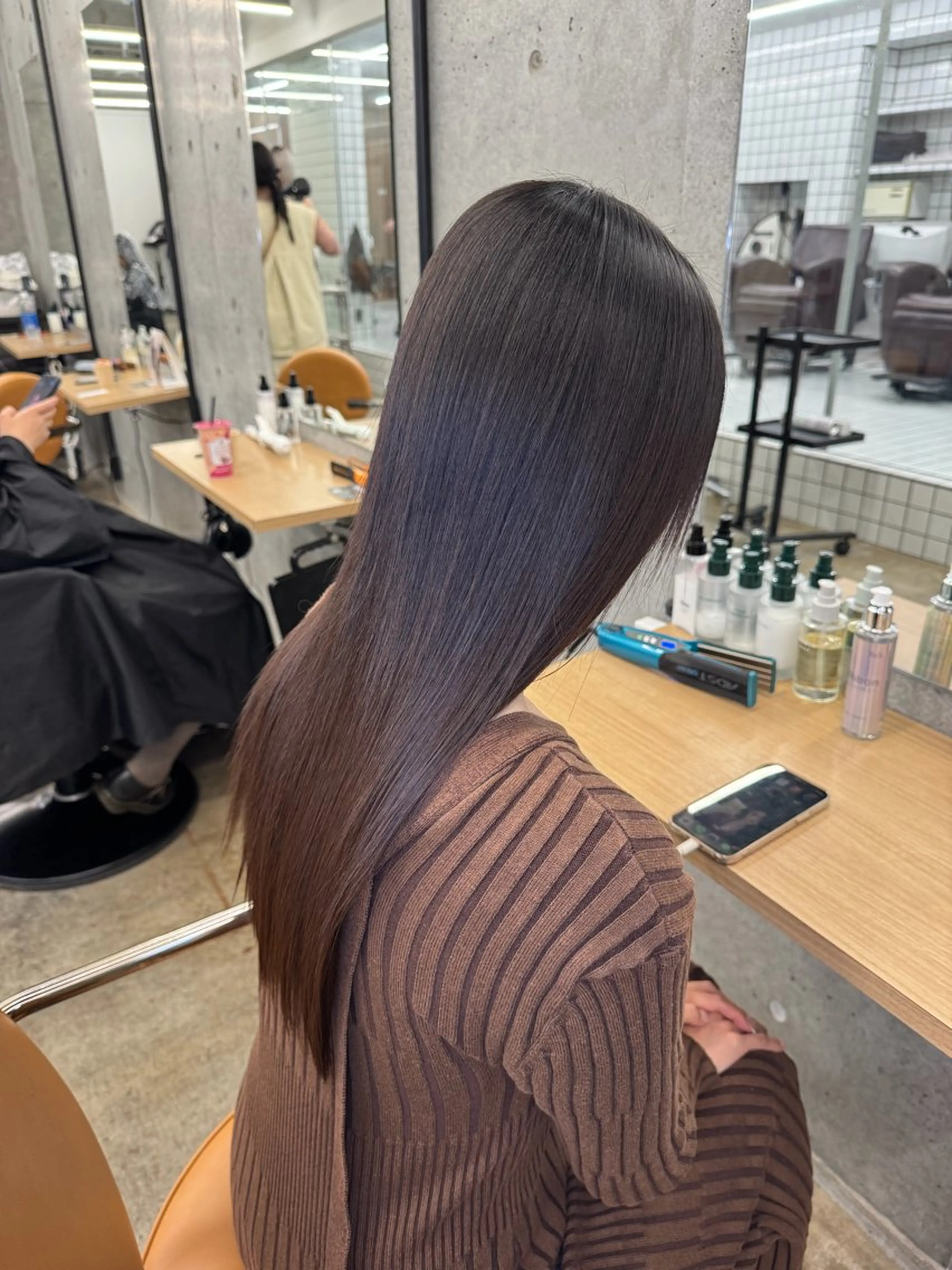 ロング 髪質改善 レイヤーカット 縮毛矯正 トリートメント 縮毛矯正 トリートメント 髪質改善×縮毛矯正× 艶カラー　吉原和磨のヘアスタイル