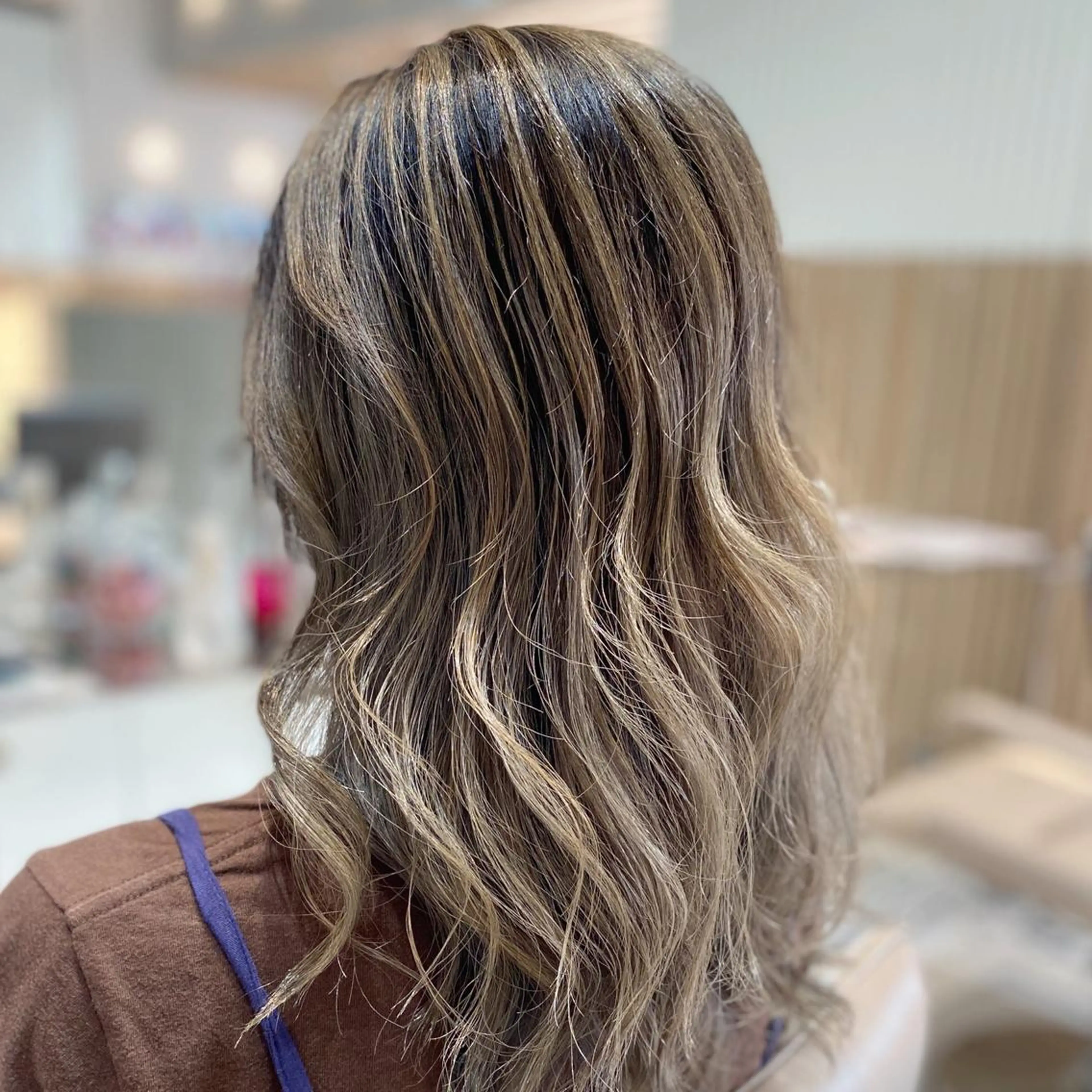 セミロング カラー バレイヤージュ レイヤーカット カット ヘアカラー ボブ/ハイトーン 立川loose 下田のヘアスタイル