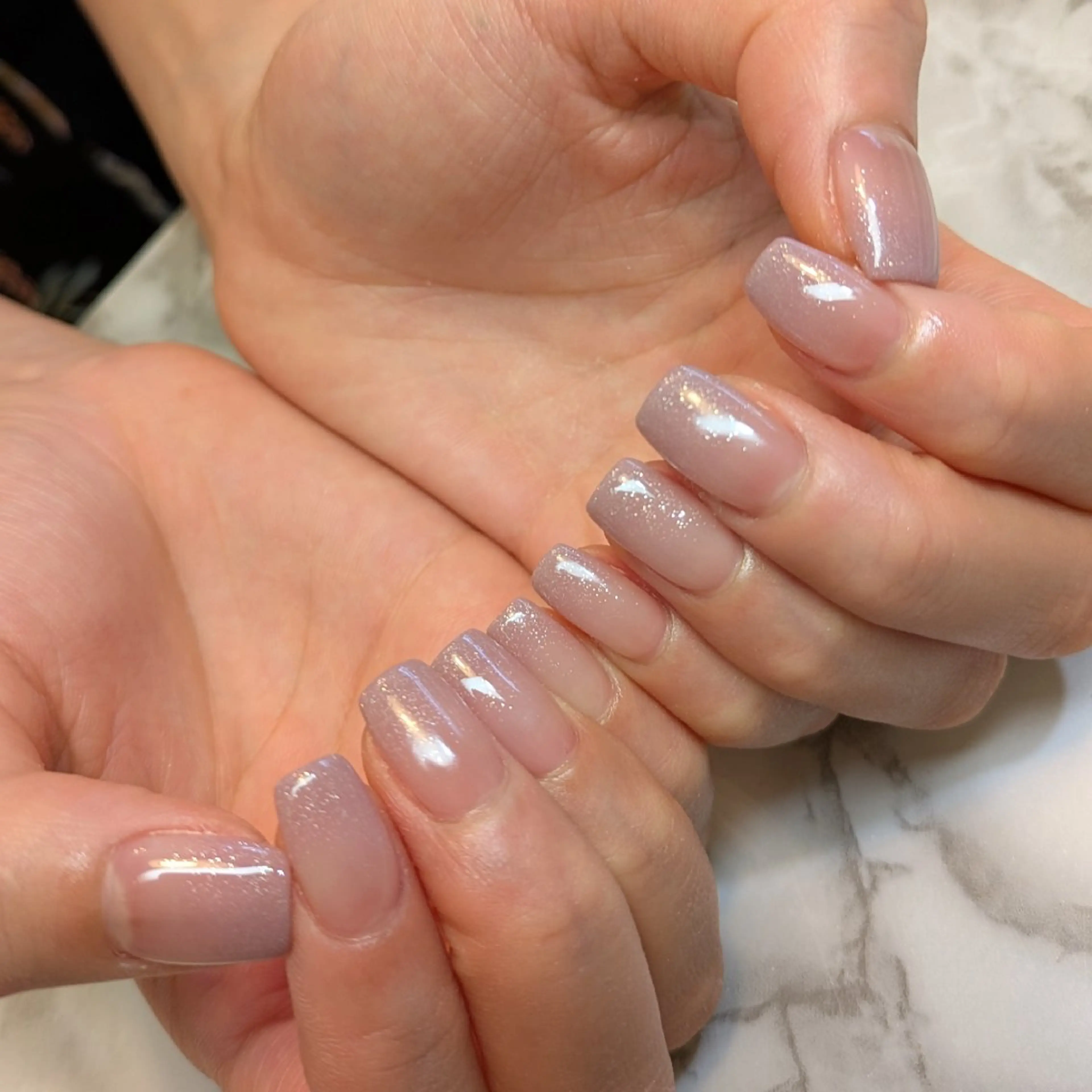 ネイル グラデーション ジェヌインネイル 河内のネイルデザイン