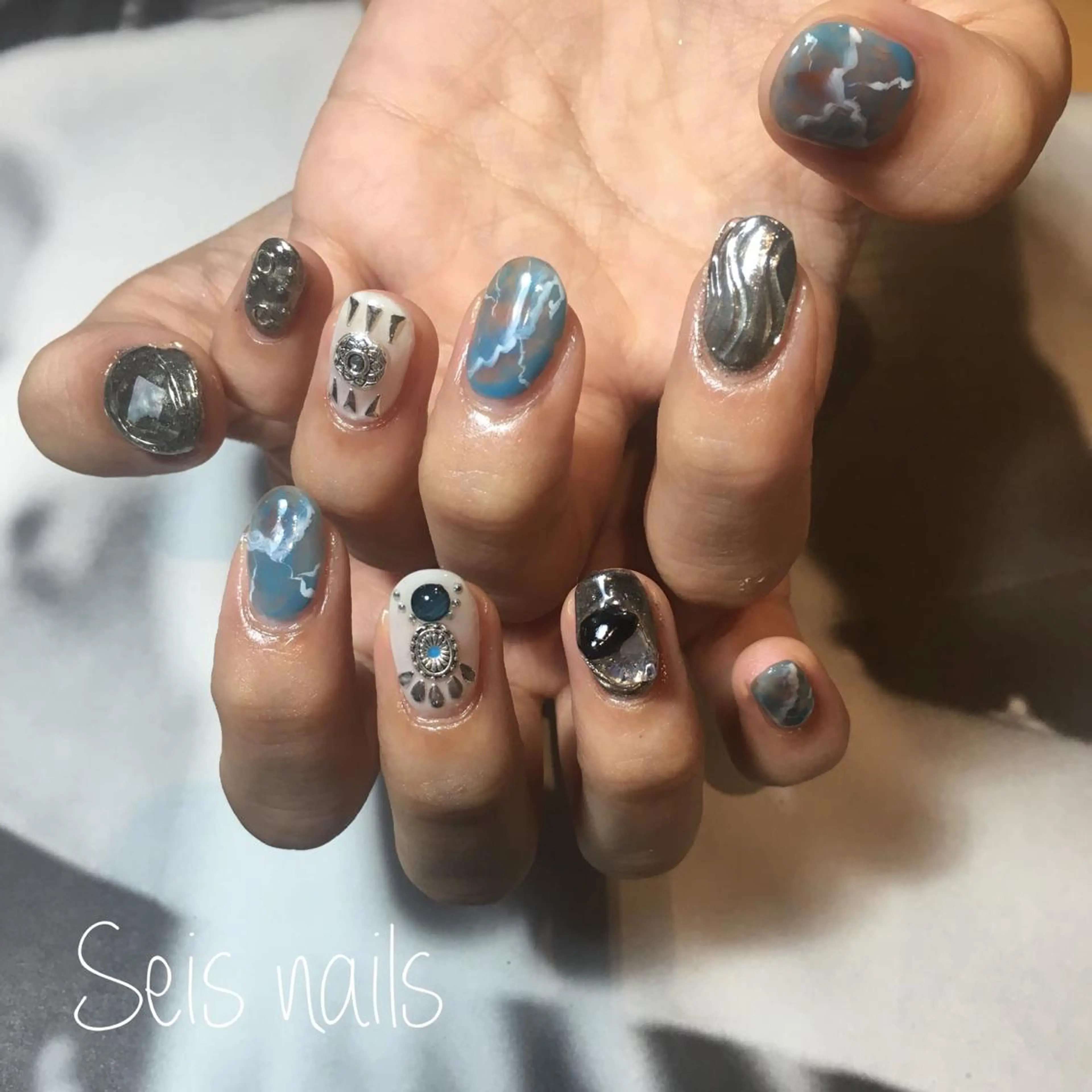 ネイル ハンドネイル Seis Shihoのネイルデザイン