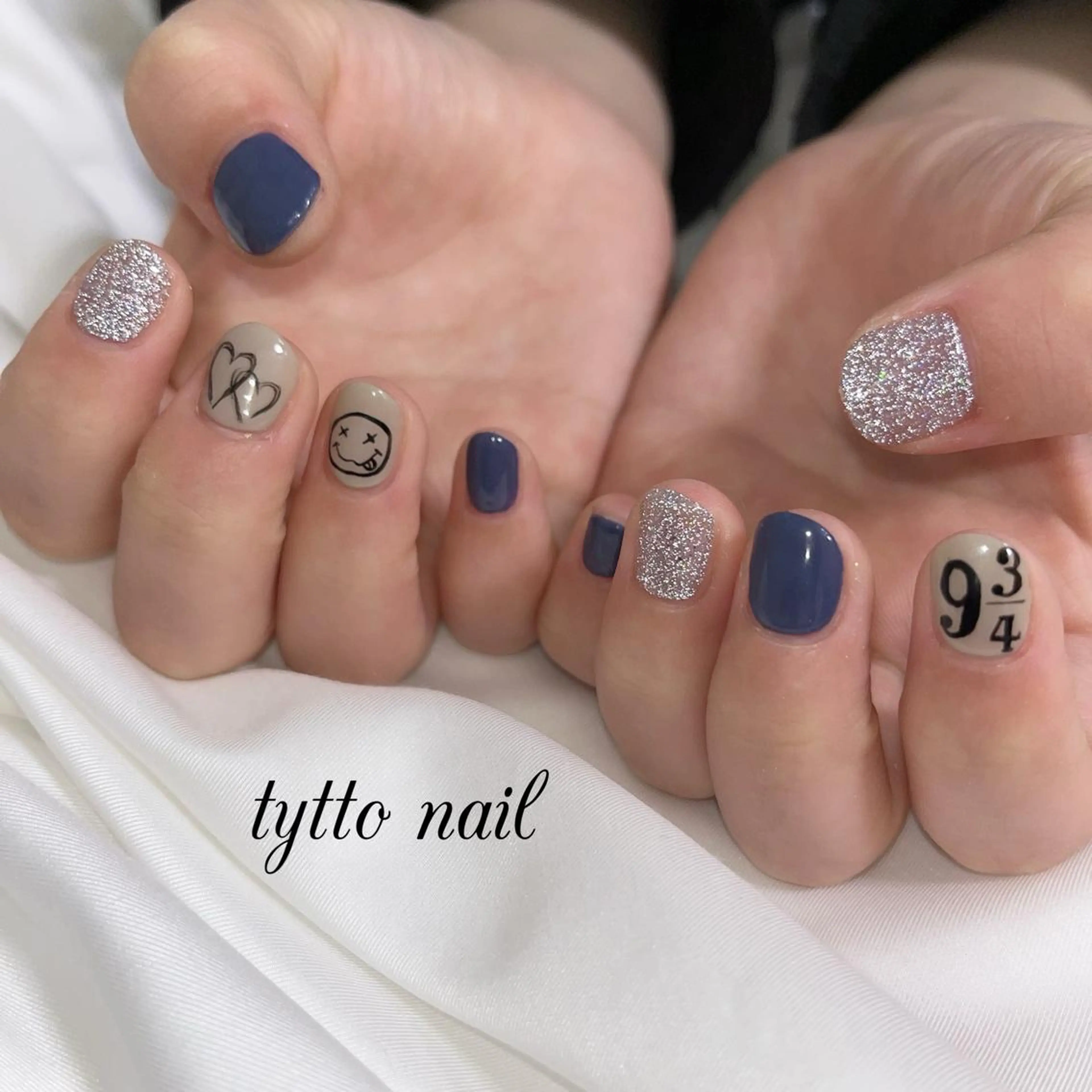 ネイル フラッシュネイル ネイビー ワンカラーネイル ハンドネイル tytto nail ❤︎‪‪eri‪‪のネイルデザイン