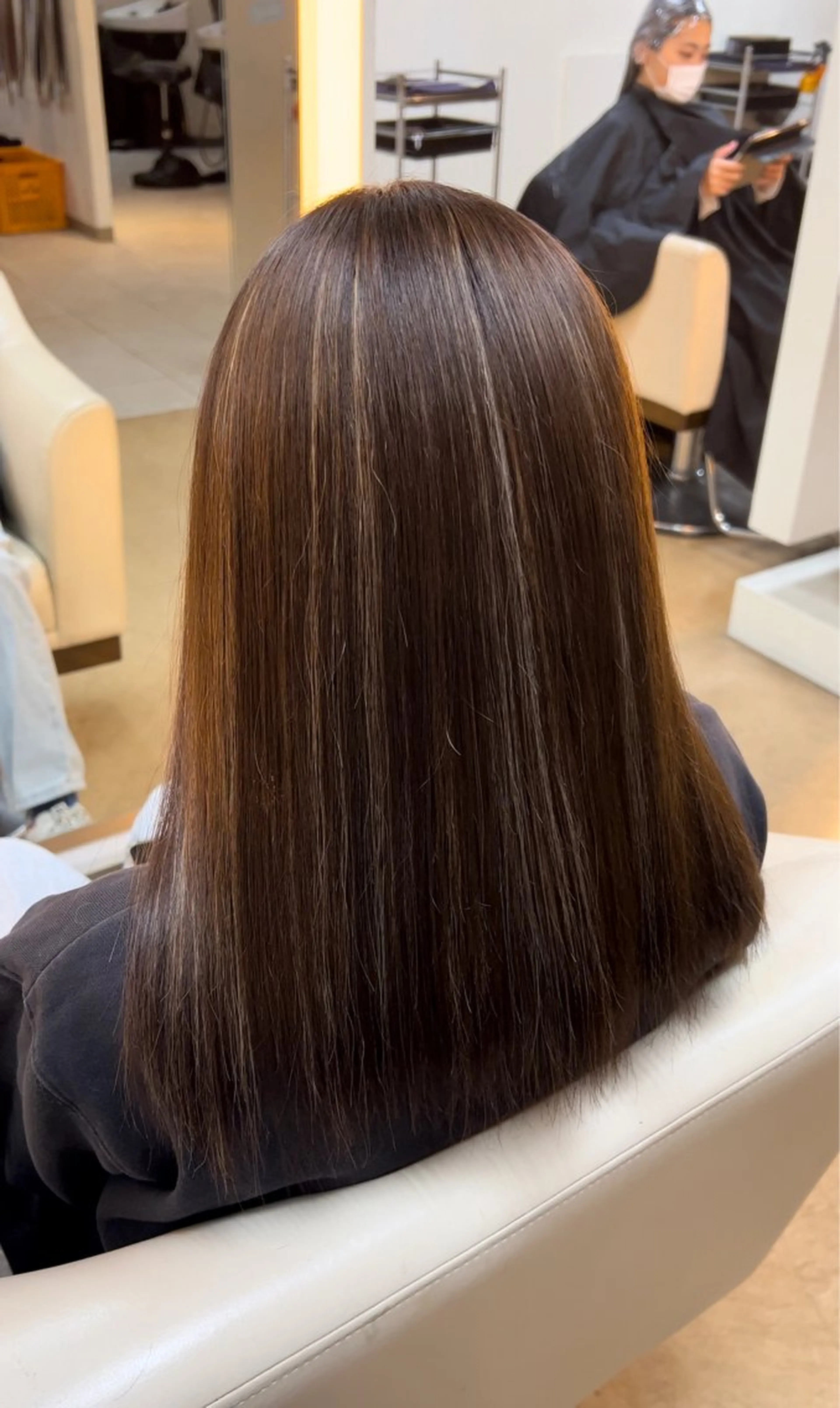 セミロング カラー GRAN LUSSO岡山駅前【グランルッソ】所属・GRAN LUSSO 【MIHARU】のヘアスタイル