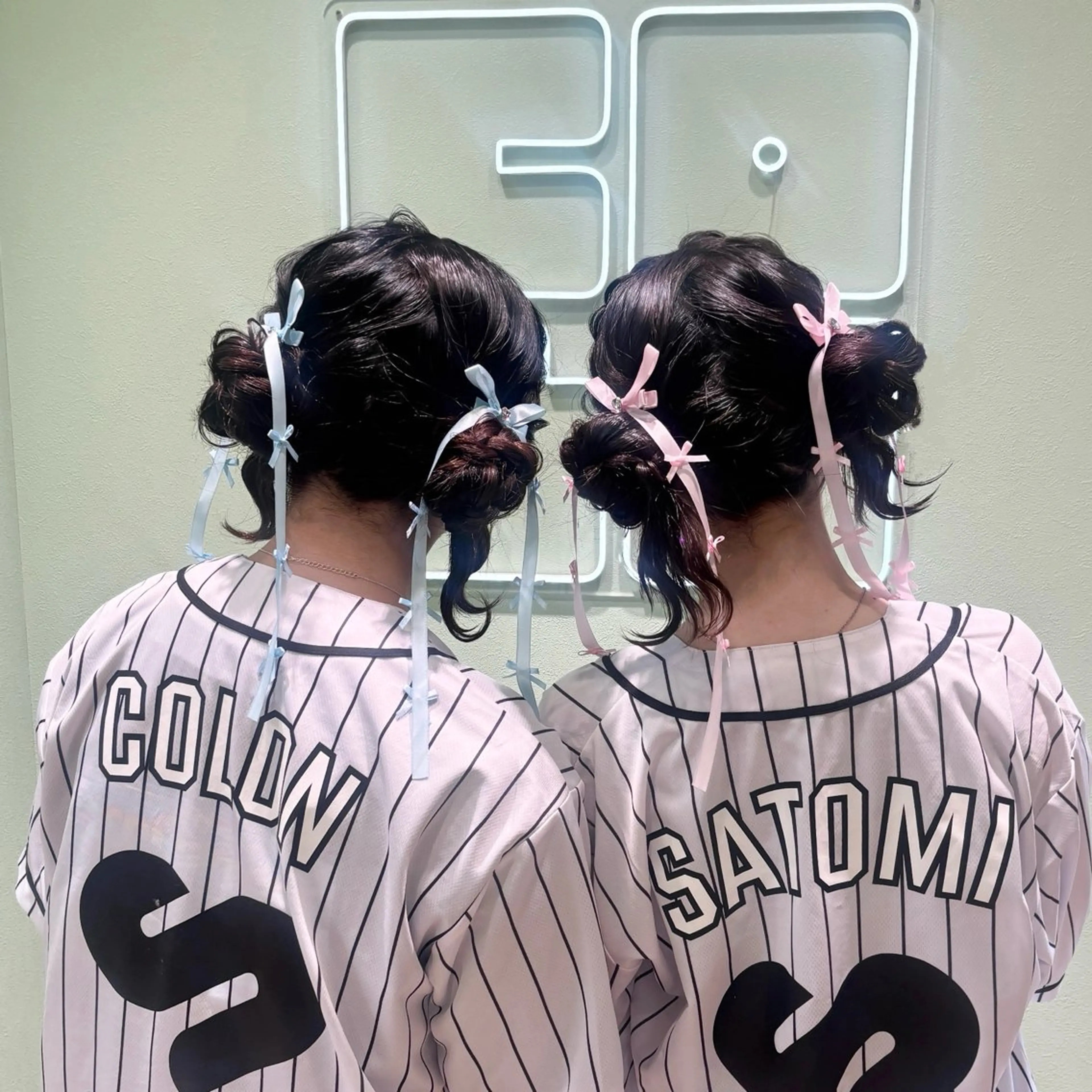 ヘアアレンジ ヘアセット あずみ🪽顔周りレイ ヤー×オリーブ🫒のヘアスタイル