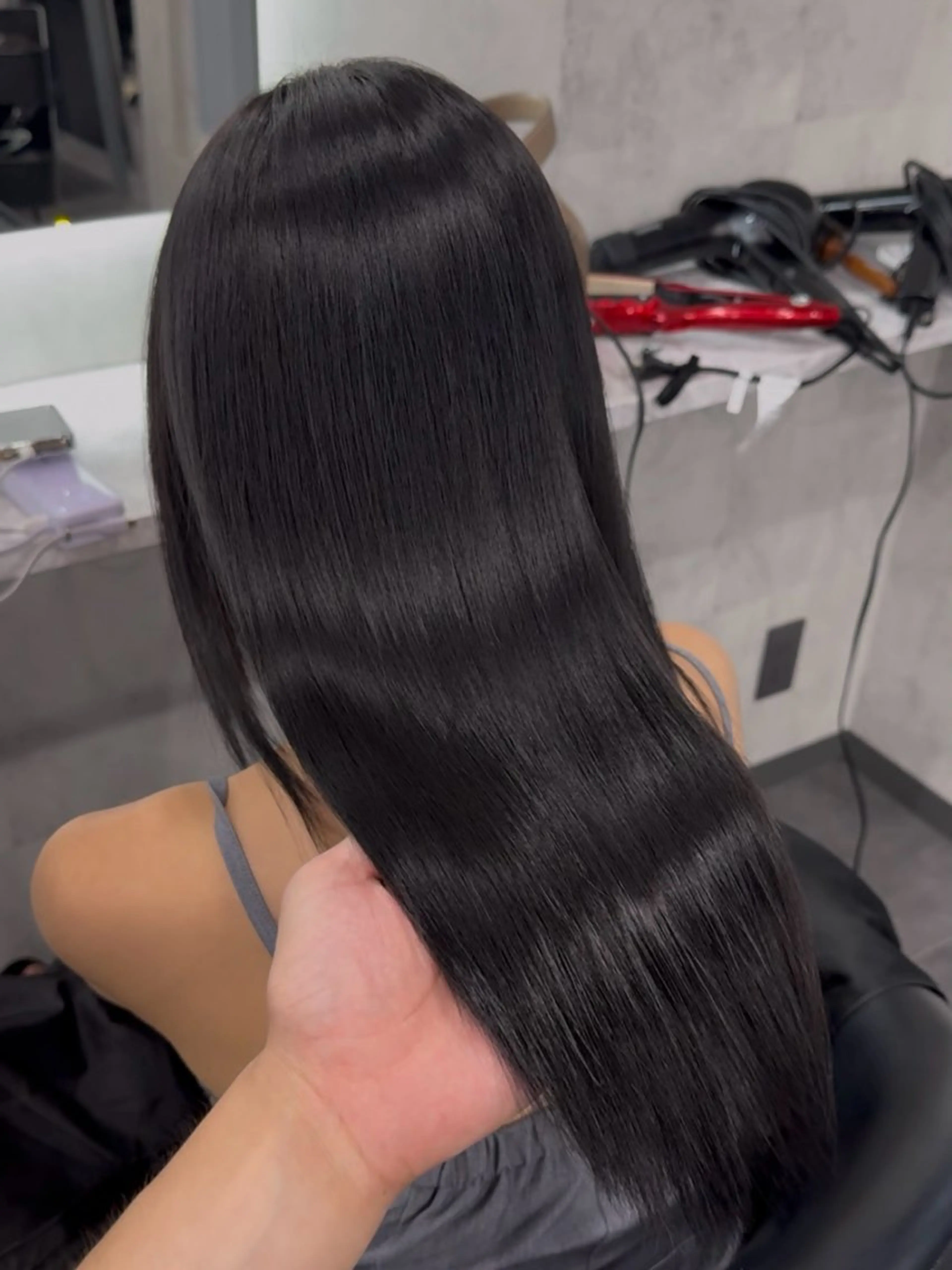 カット+ケアカラー+縮毛矯正+クイックトリートメントの写真