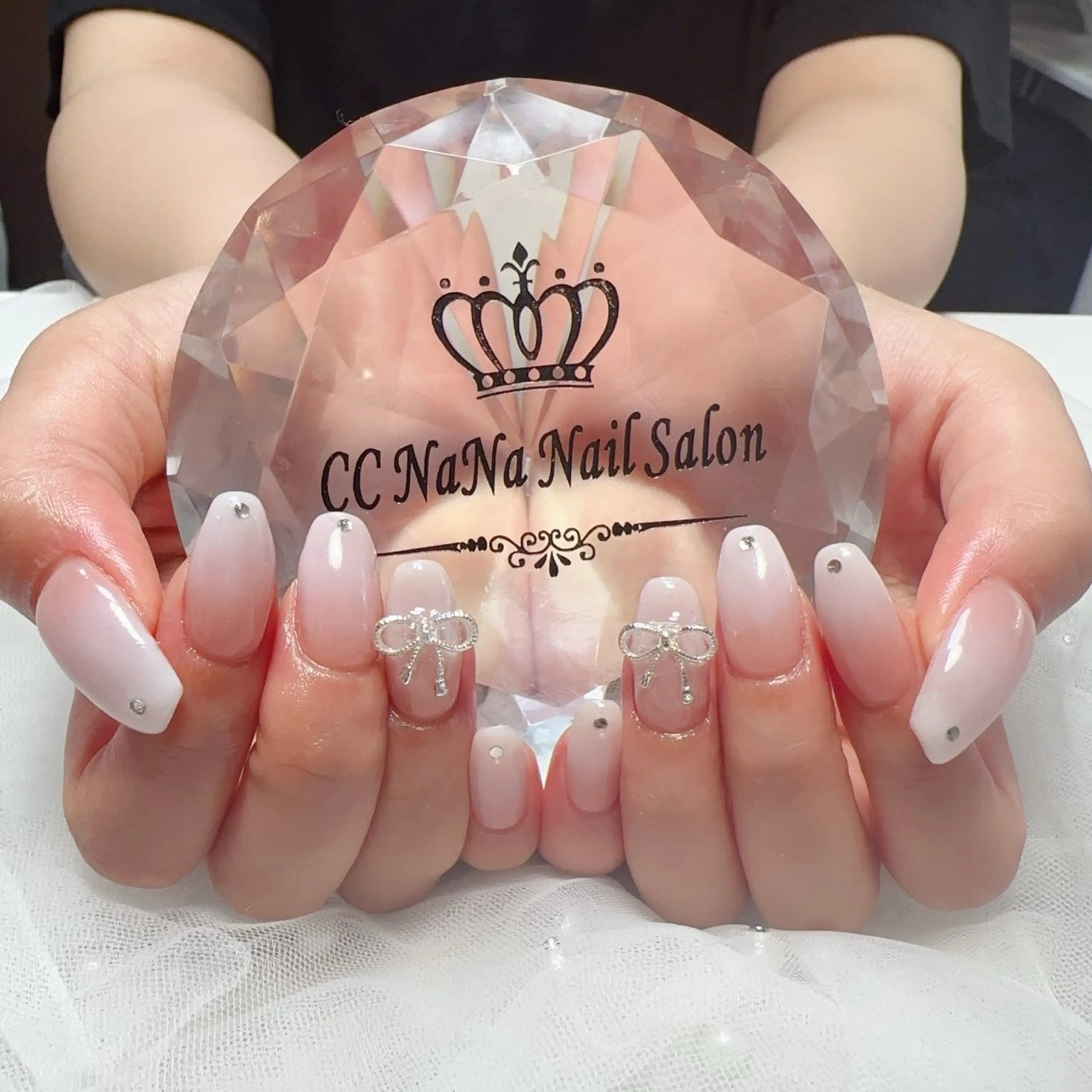 ネイル ワンホンネイル ハンドネイル 💎CC・NaNa 韓国風ネイル🌙Cのネイルデザイン