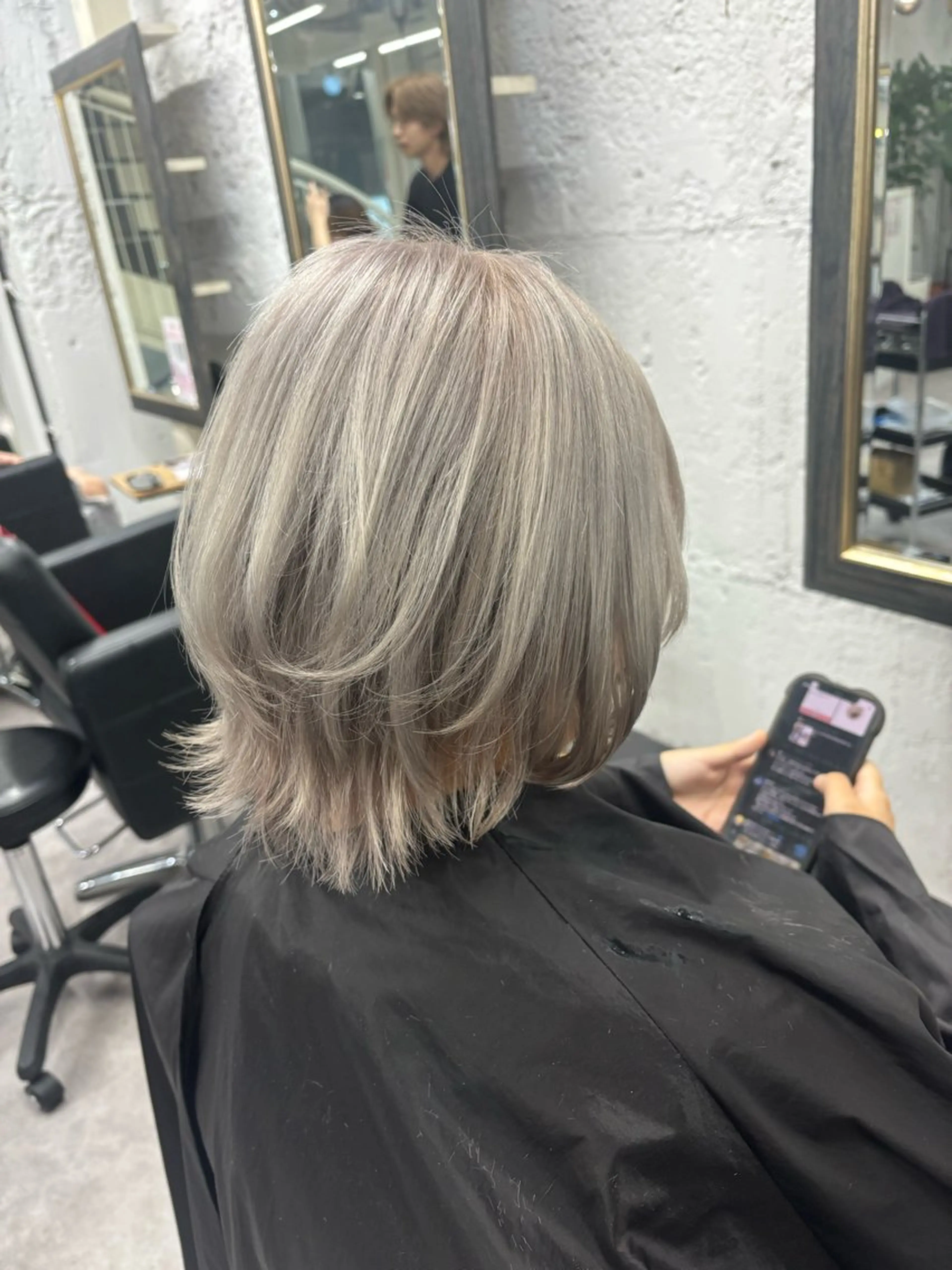 ショート カラー ハイトーン/ダブル カラー/akihoのヘアスタイル