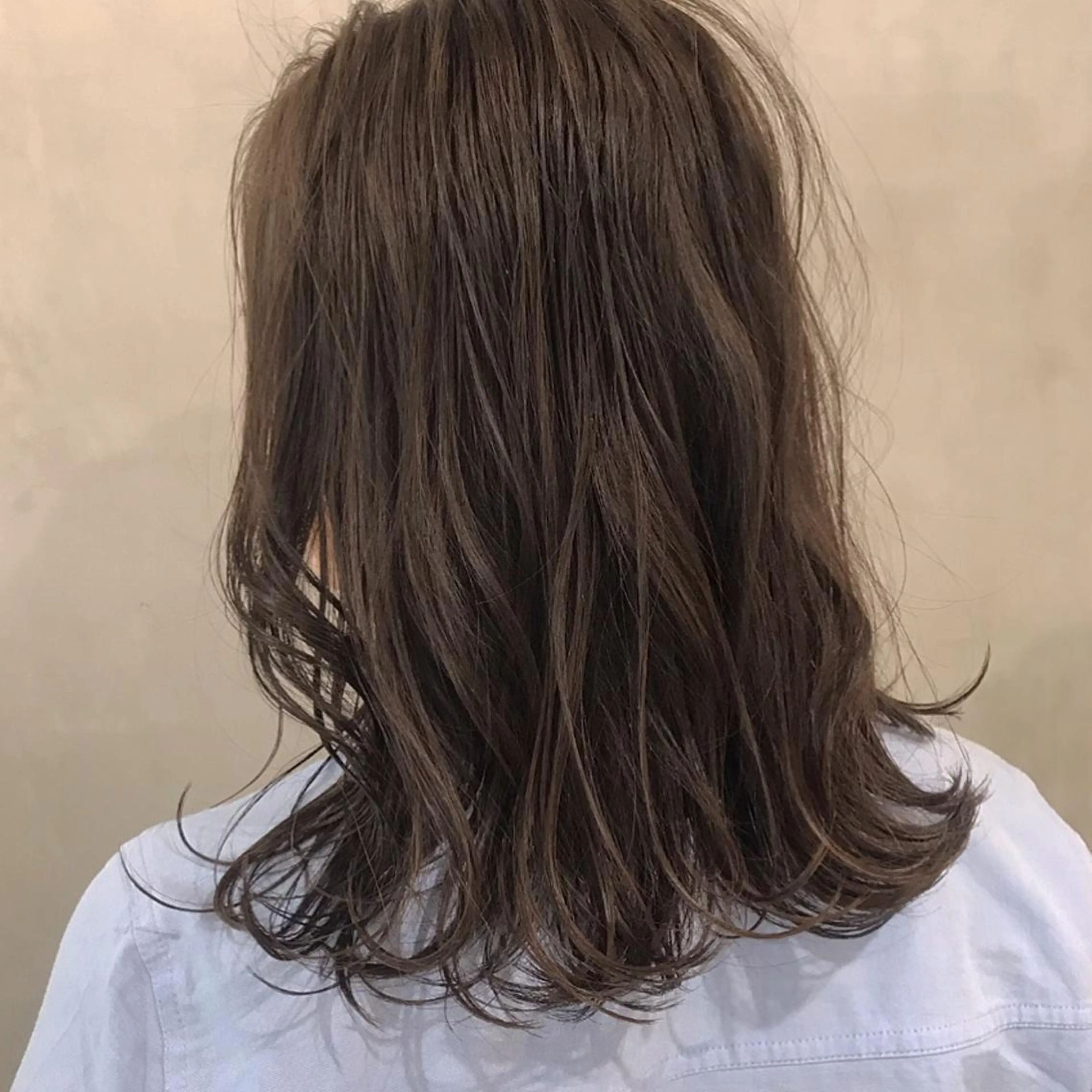 セミロング カラー ヘアカラー トリートメント アンニュイヘア🪽 ayumiのヘアスタイル