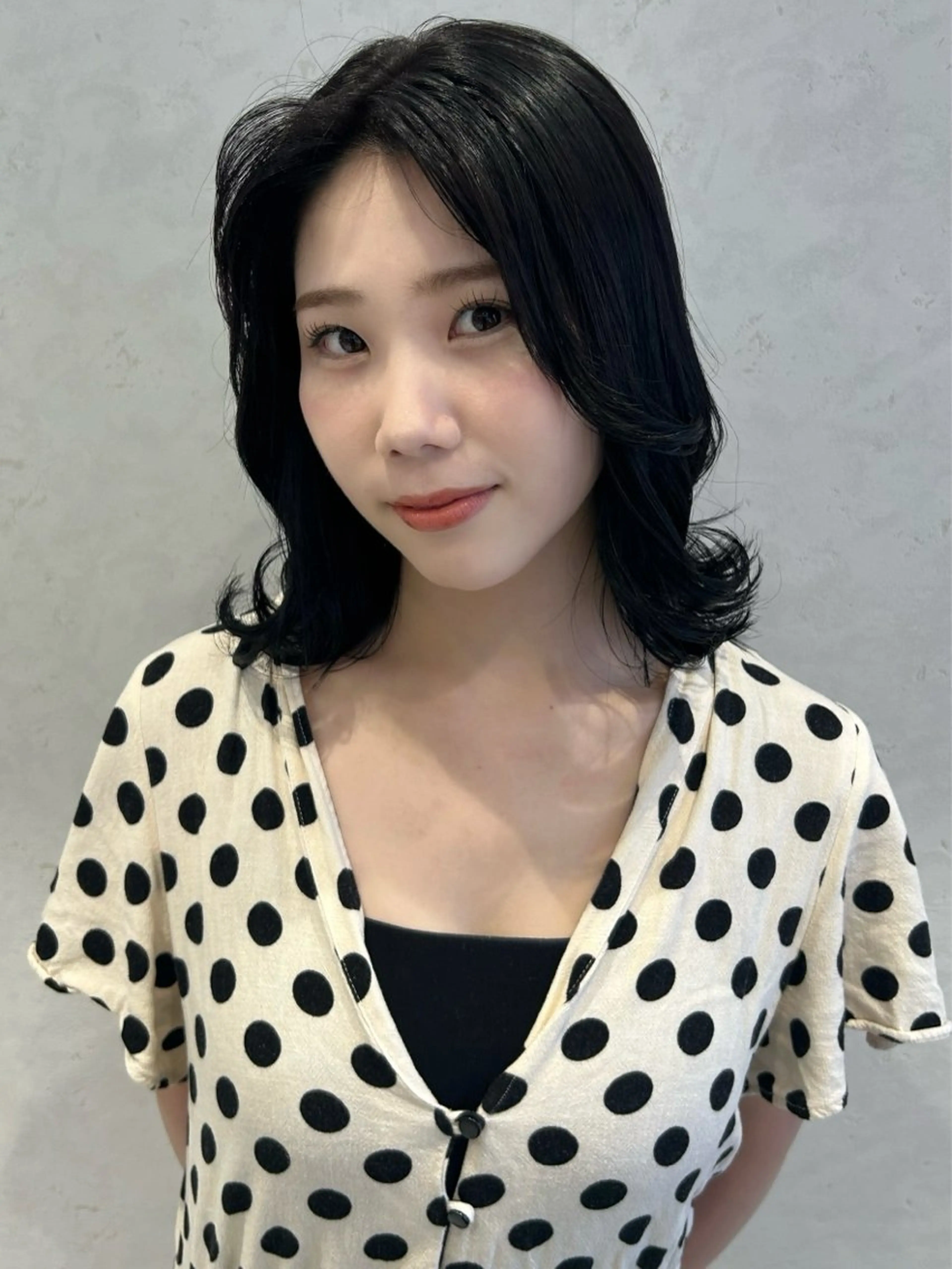 ミディアム カラー インナーカラー ／レイヤー🦋ルイのヘアスタイル