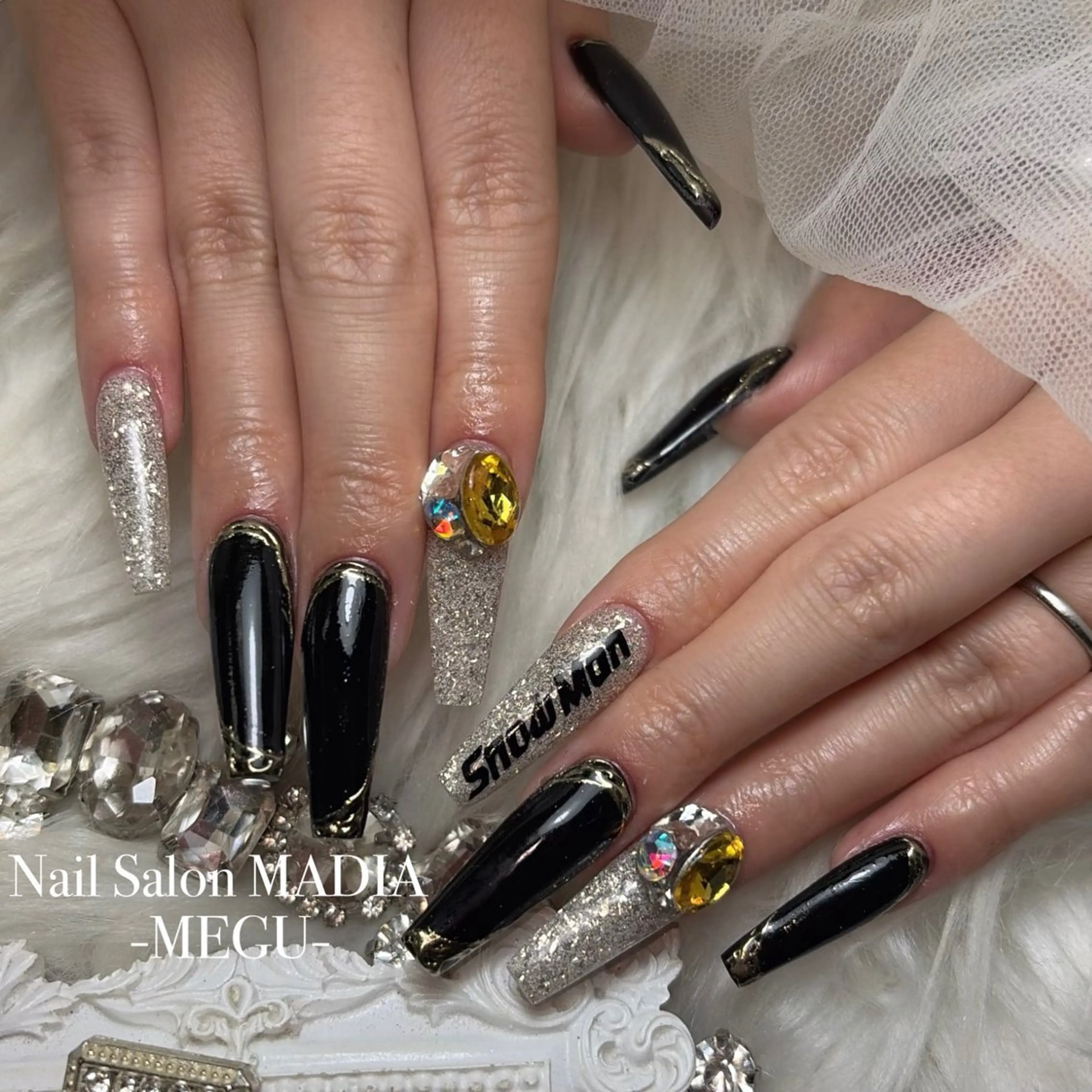 ネイル MADIA藤沢所属・MADIA MEGUのネイルデザイン