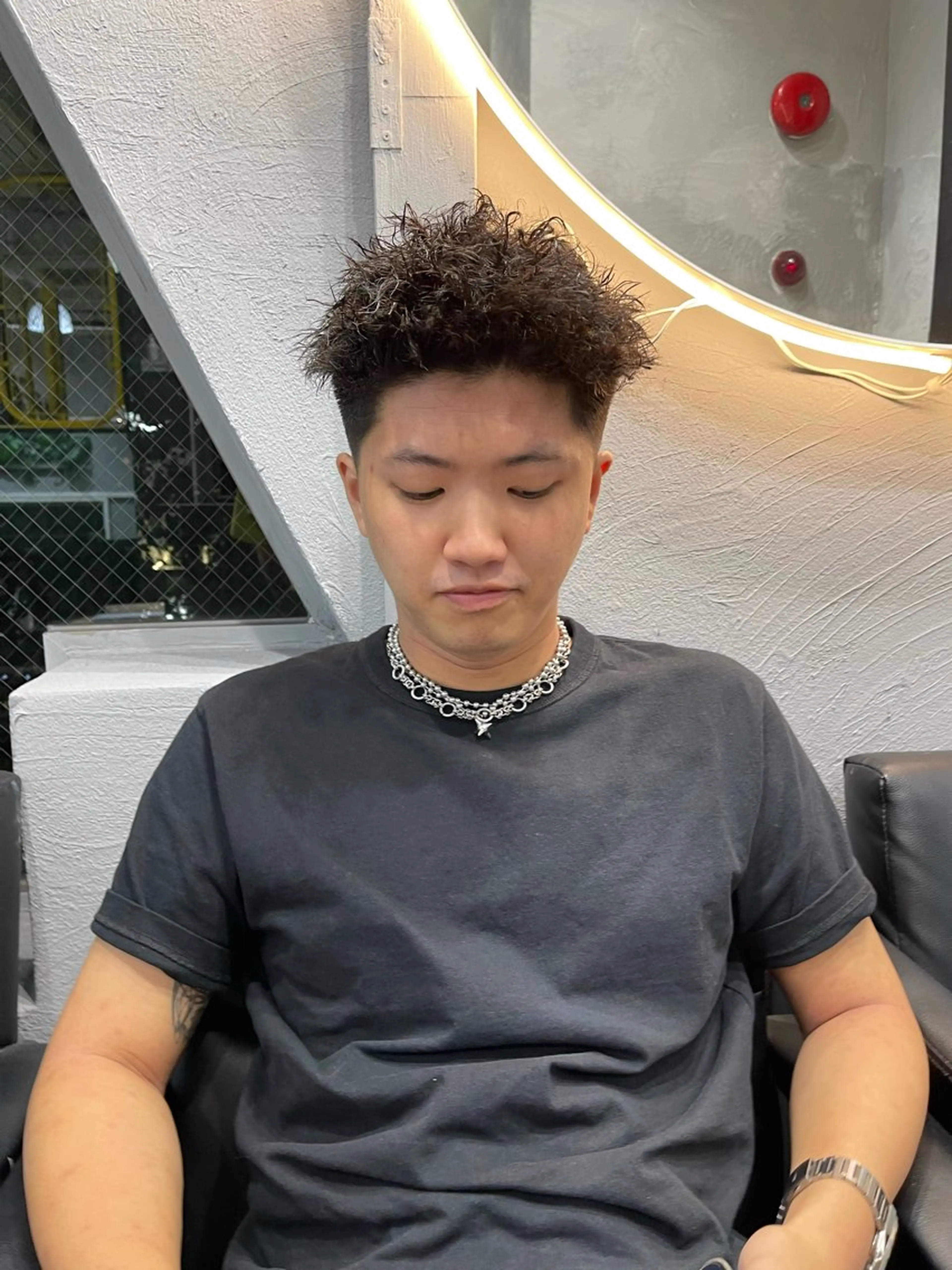 パーマ メンズ TATSUブリーチ/ ミルクティーベージュのヘアスタイル