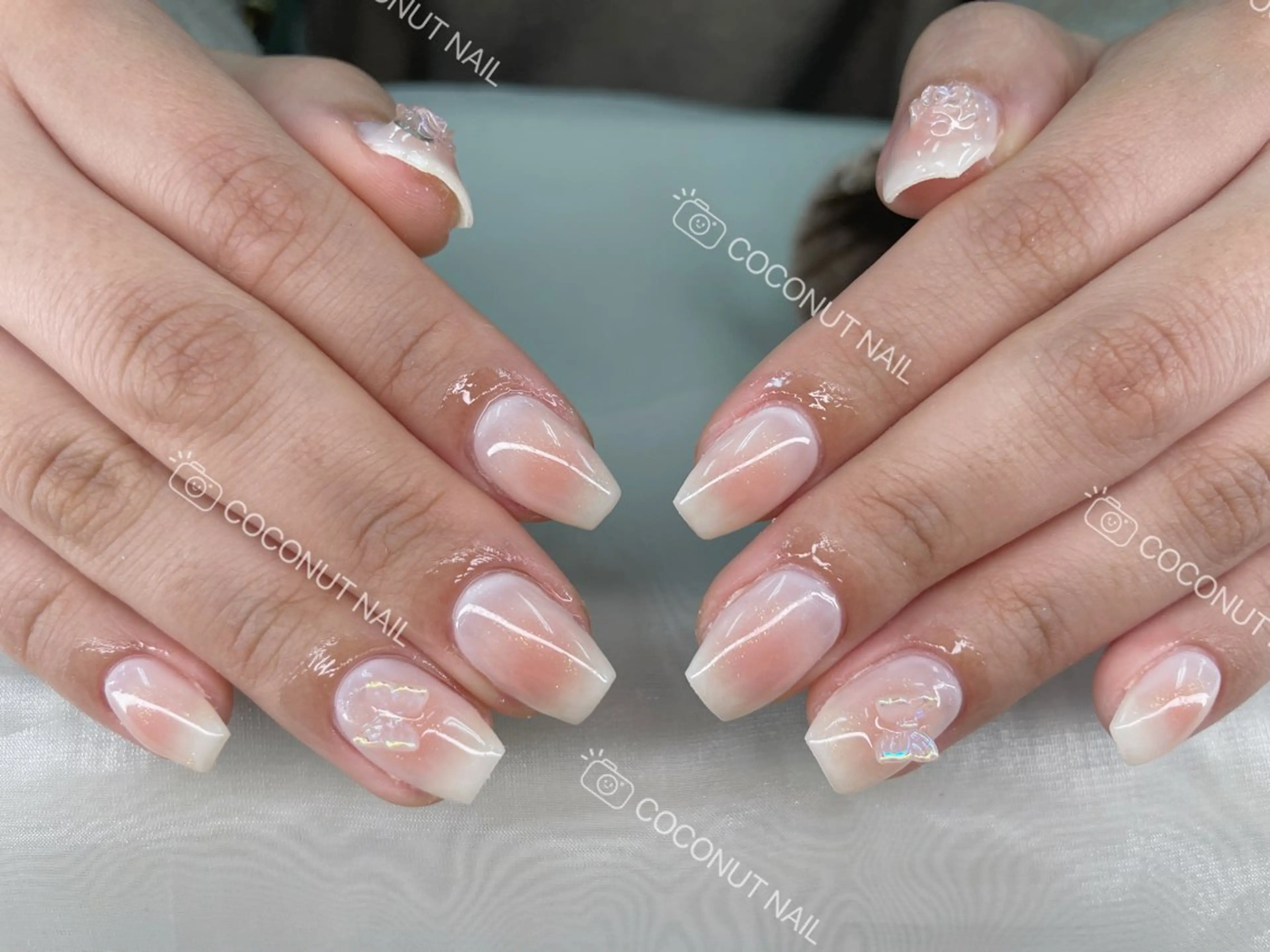 ネイル べっ甲ネイル フレンチネイル キラキラネイル マグネットネイル 大理石ネイル(マーブル) ハンドネイル 神田 ココナッツのネイルデザイン