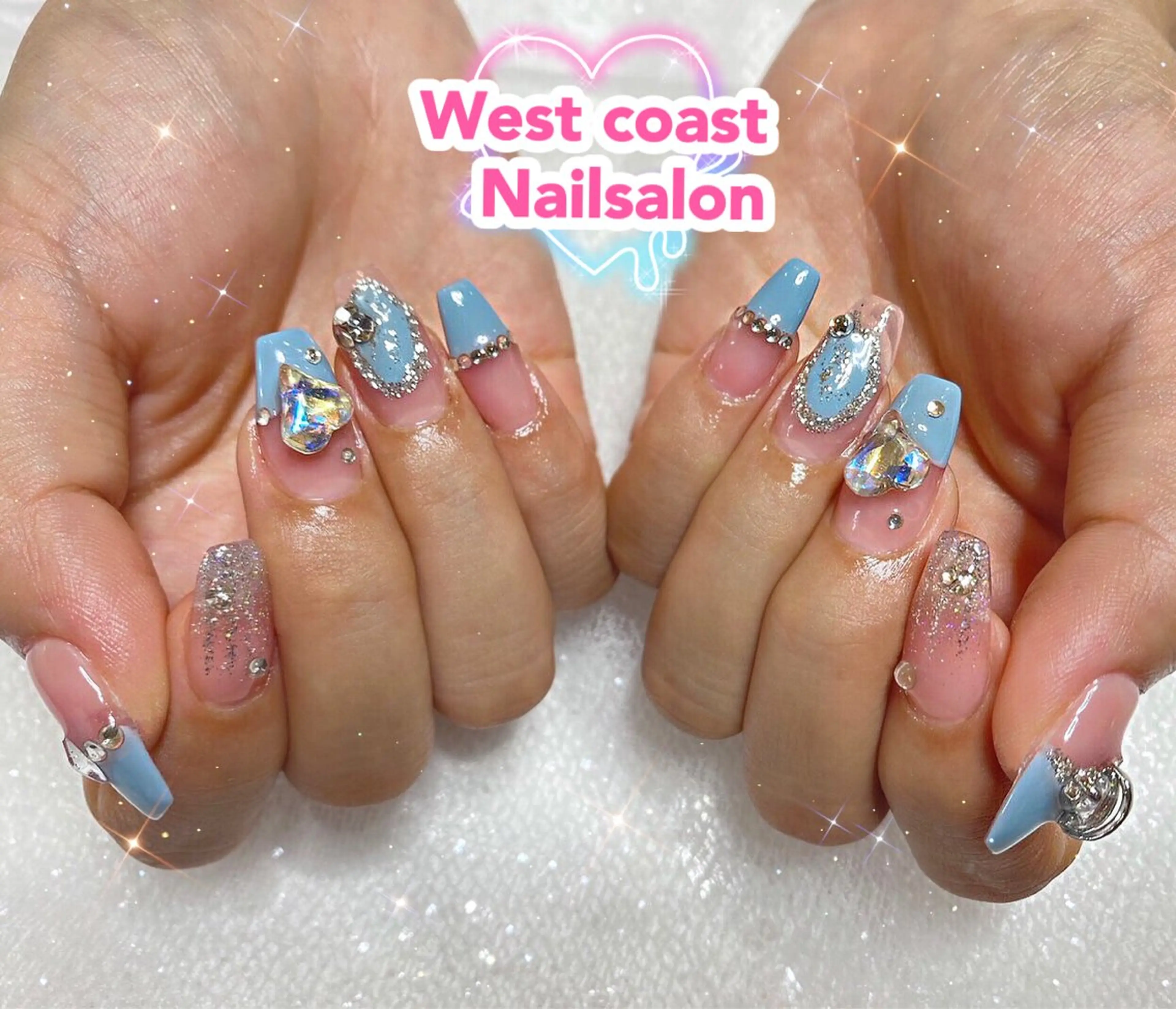 ネイル チークネイル キラキラネイル 韓国ネイル ラメ(グリッター) マグネットネイル リボン、ガーリー パーツ放題専門店のネイルデザイン