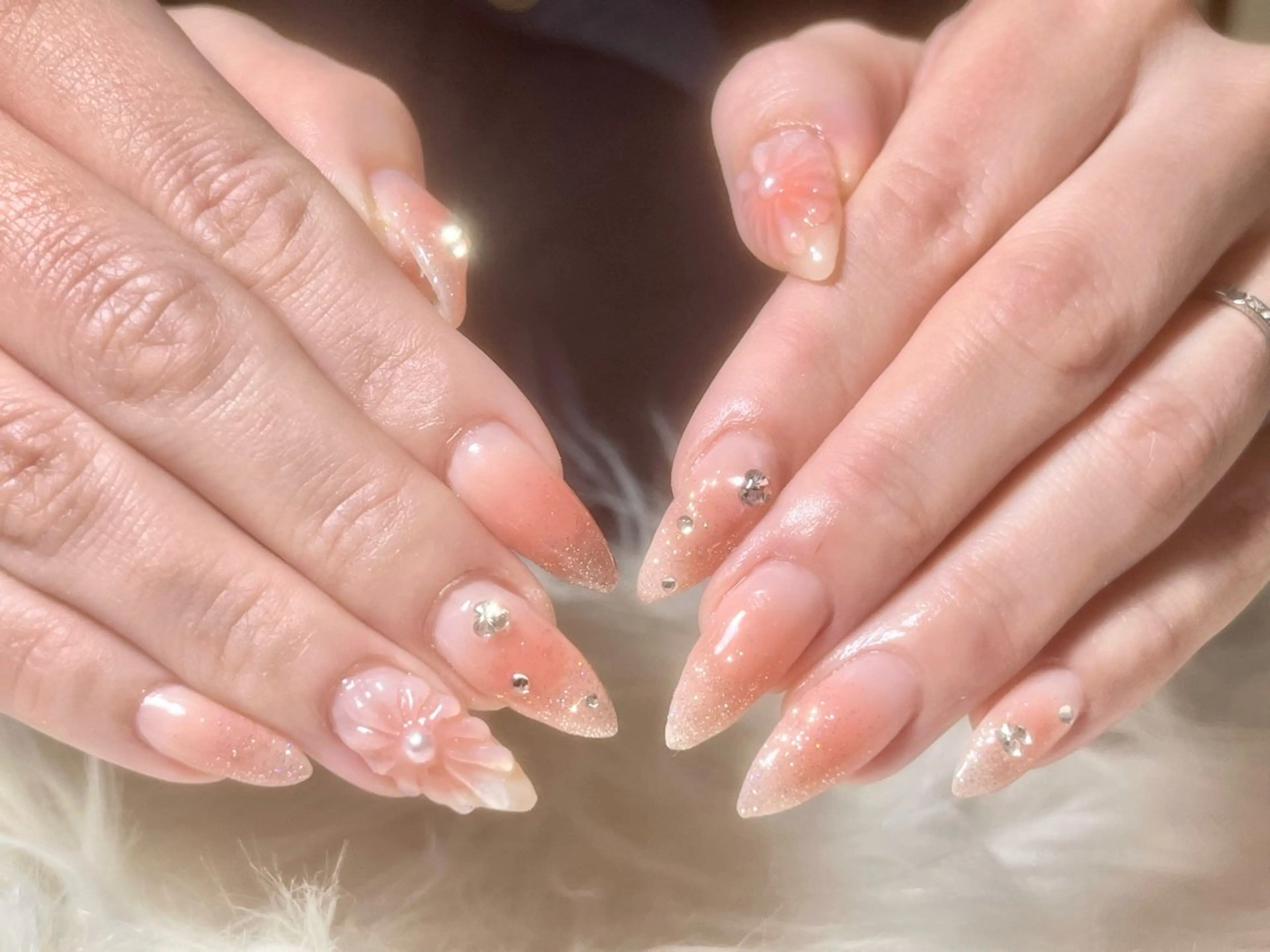 ネイル hohomi .のネイルデザイン