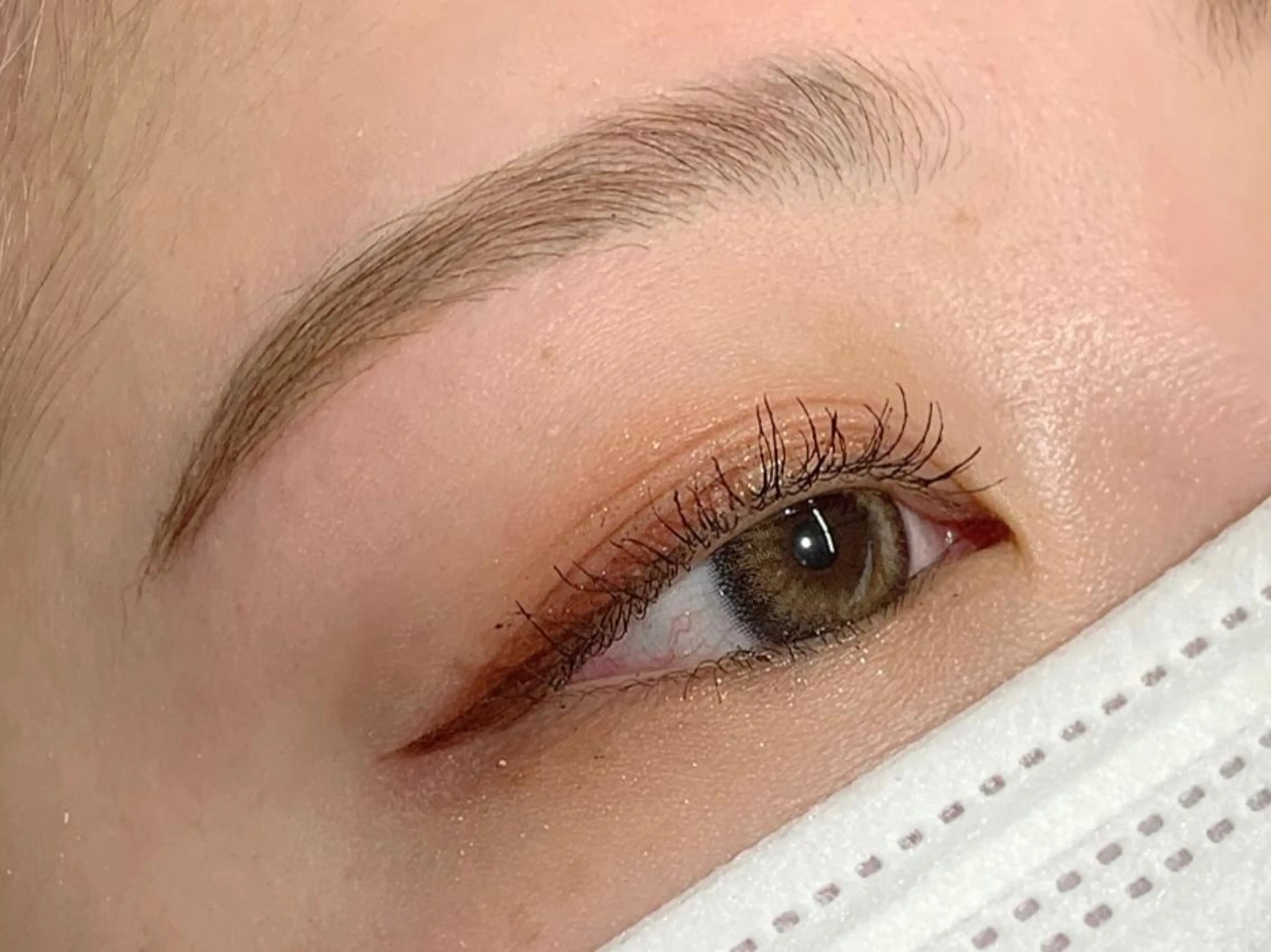 アイブロウ ハリウッドブロウリフト Reve代官山 suzukaのマツエク・マツパデザイン