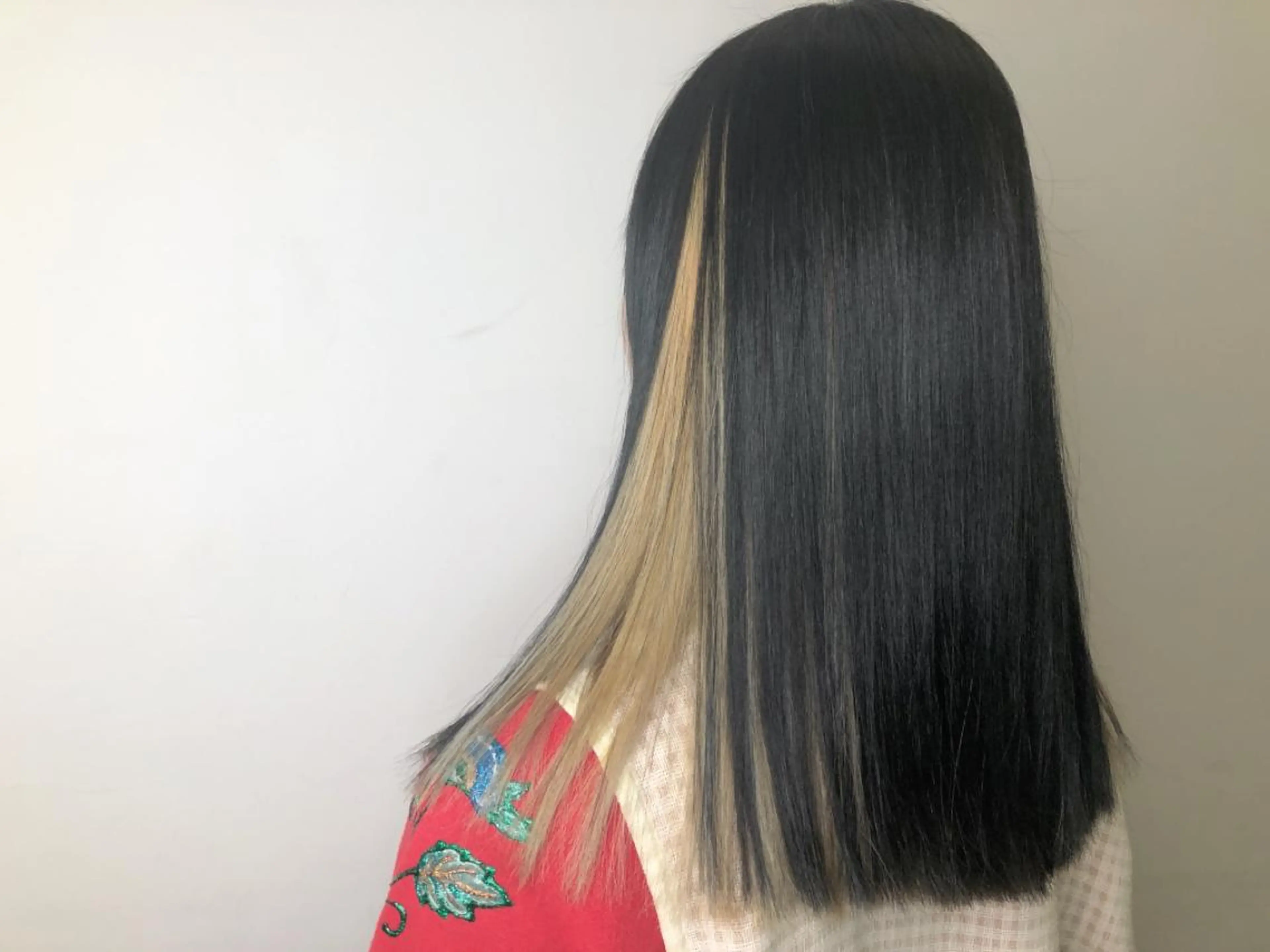 ロング カラー ベージュカラー ブロンド ブロンドベージュ ヘアカラー トリートメント メンズ レイヤー ウルフ 弓木啓輔のヘアスタイル