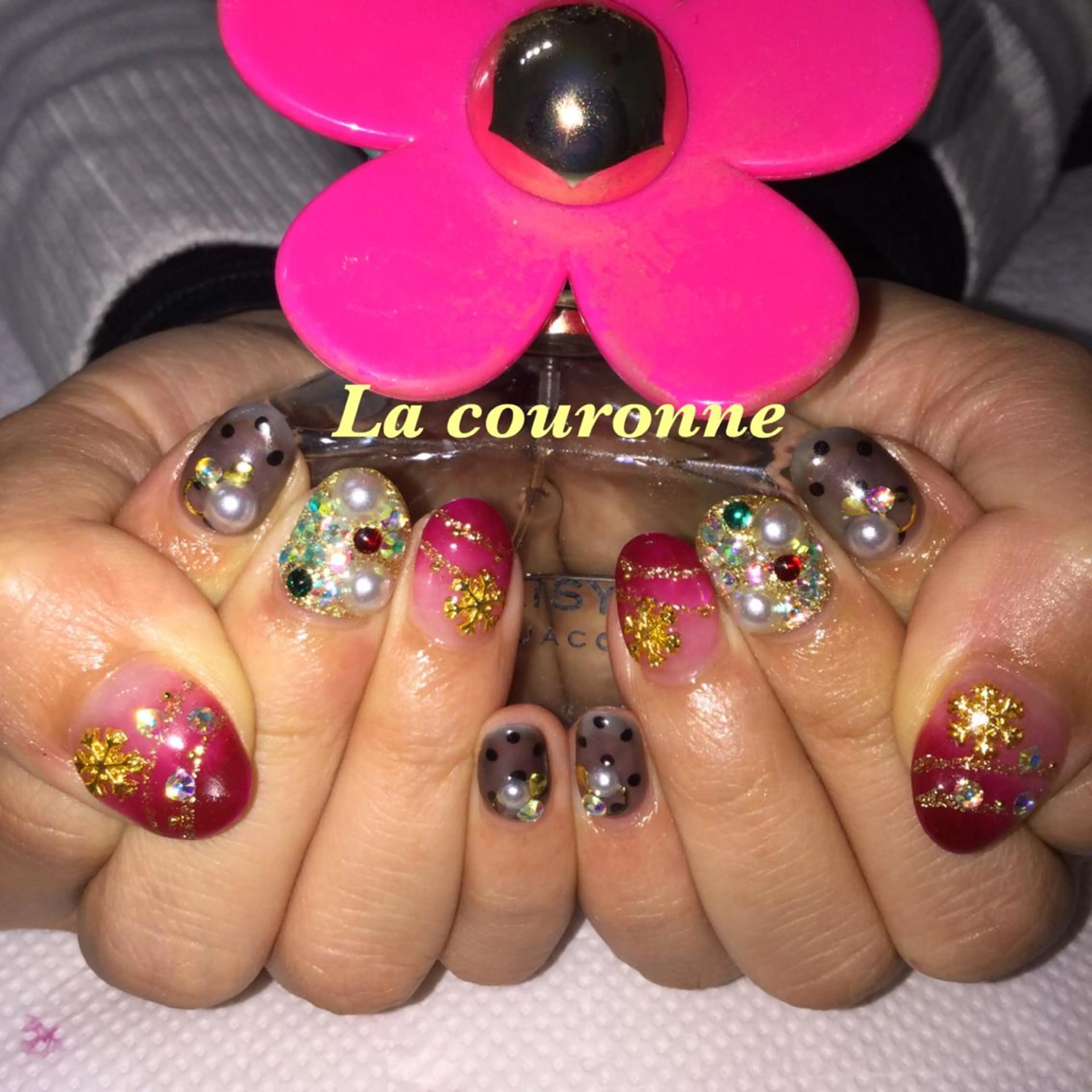 ネイル 持ち込み Lacouronne NATSUMIのネイルデザイン