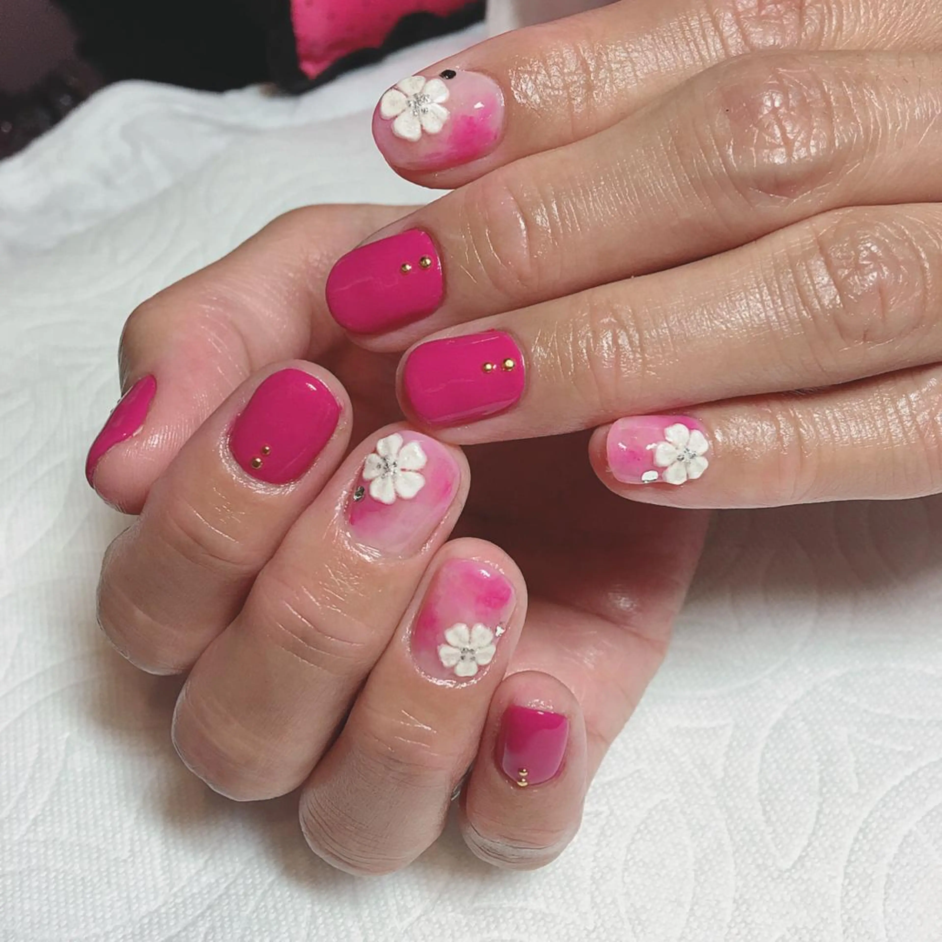 ネイル アートネイル ピンク 春ネイル THECOLORS所属・近貞 莉奈のネイルデザイン