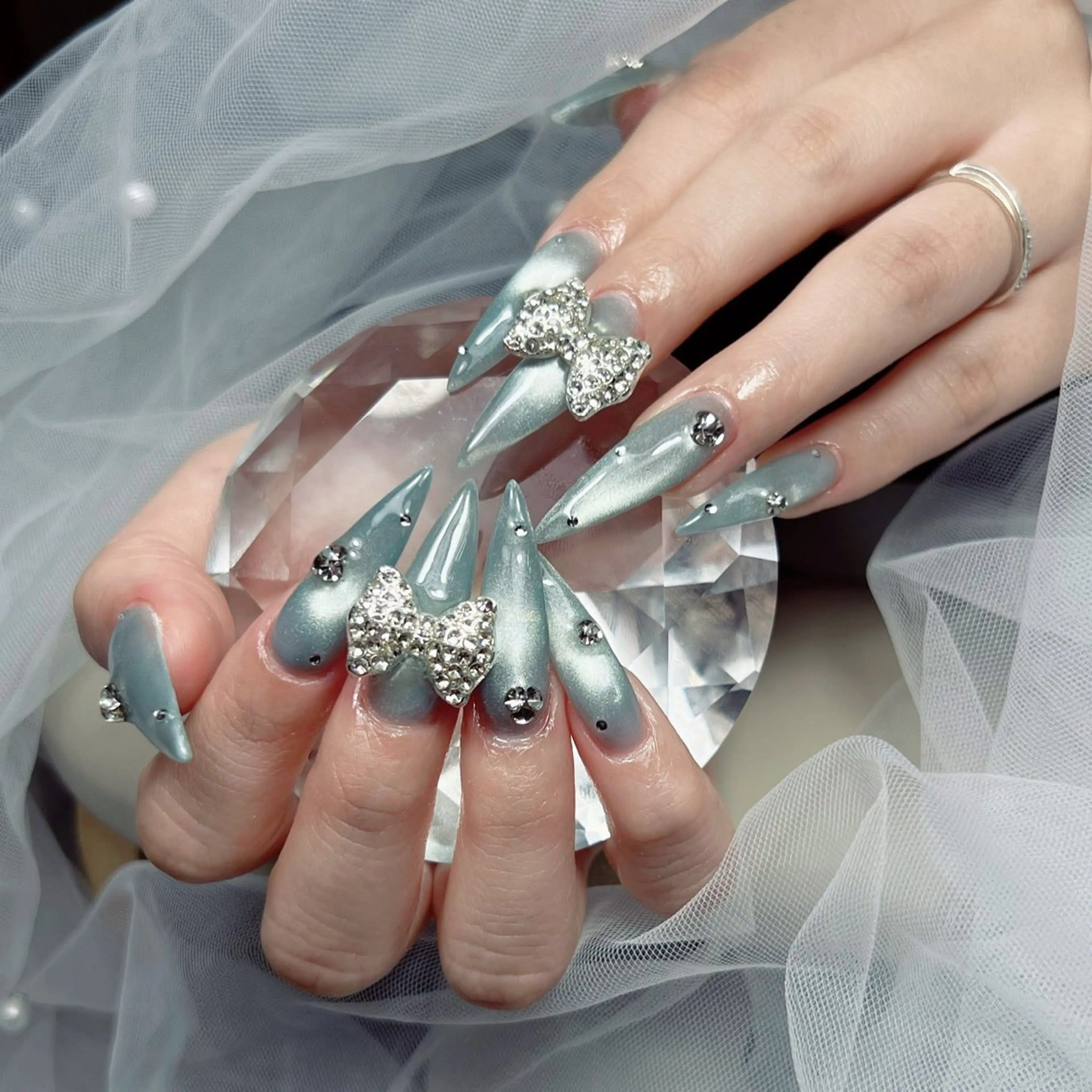 ロング ロング ハンドネイル Lee _nailのネイルデザイン