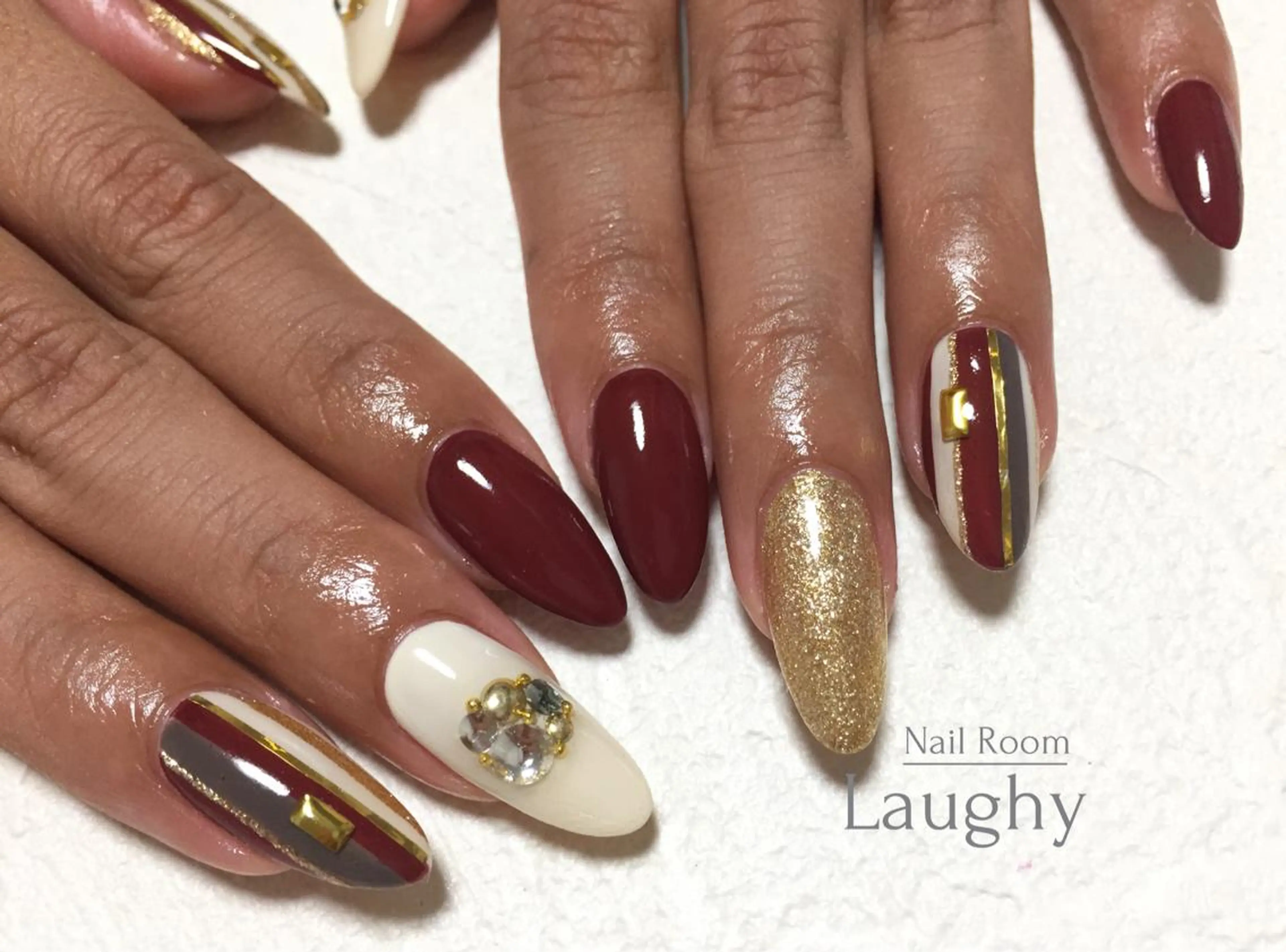 ネイル ボルドー Nail Room Laughyのネイルデザイン