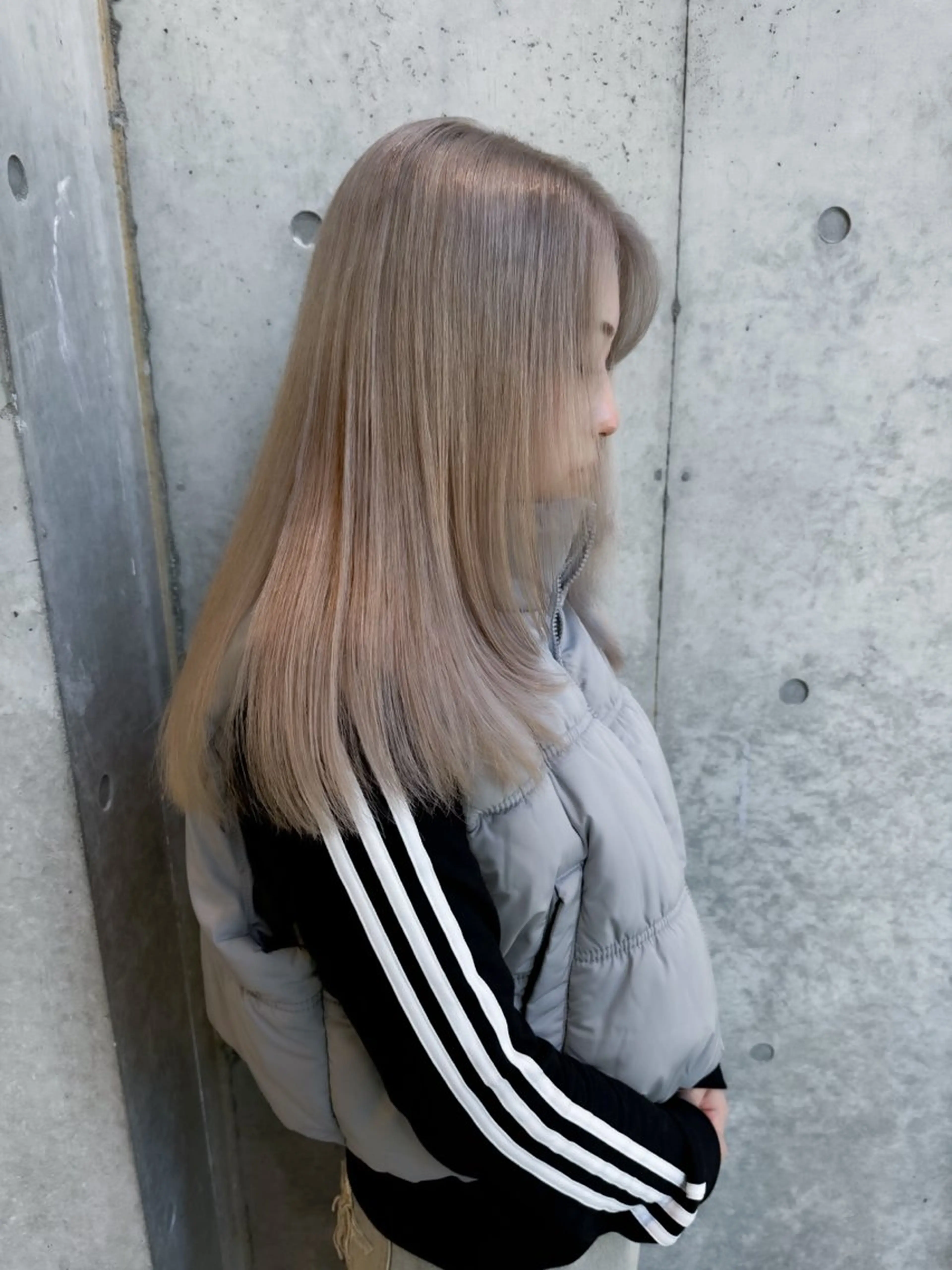 ミディアム カラー ヘアアレンジ ミニボブ/ブリーチ 🌈MISATOのヘアスタイル