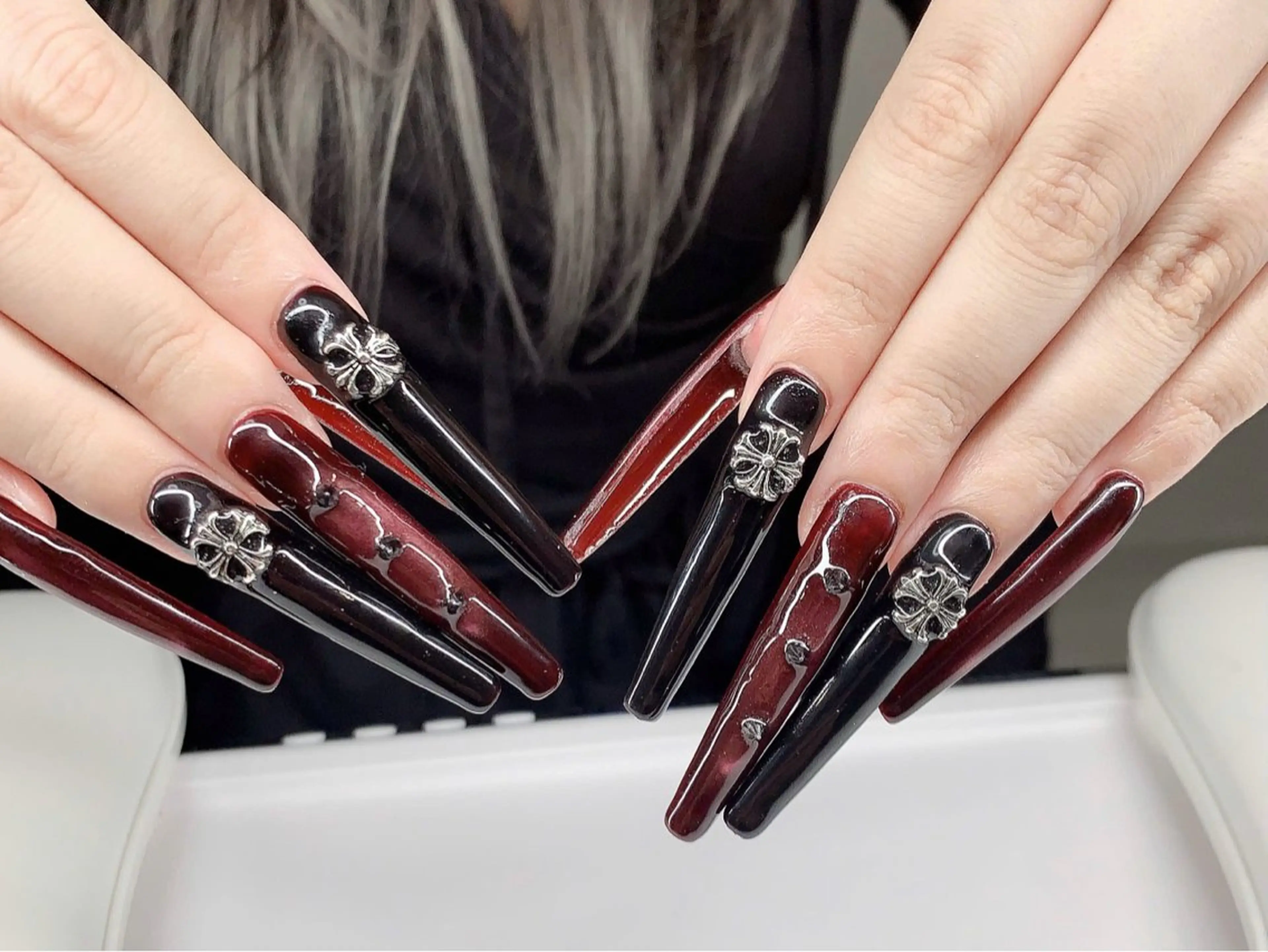 ネイル 長さ出し 韓国ネイル マグネットネイル バレンタイン ワンホンネイル 高橋 真央のネイルデザイン