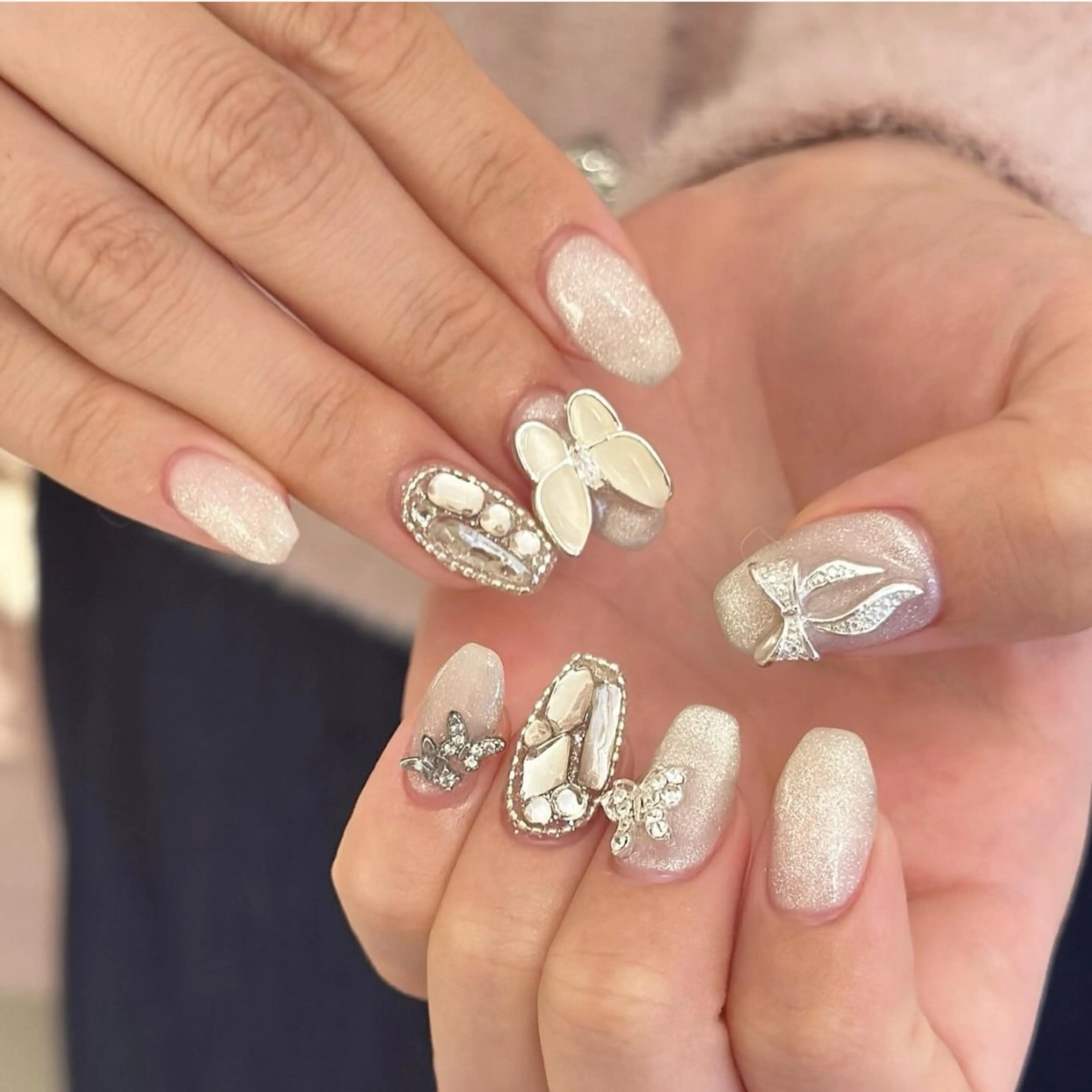 ネイル マグネットネイル ホワイト nail salon coco.のネイルデザイン