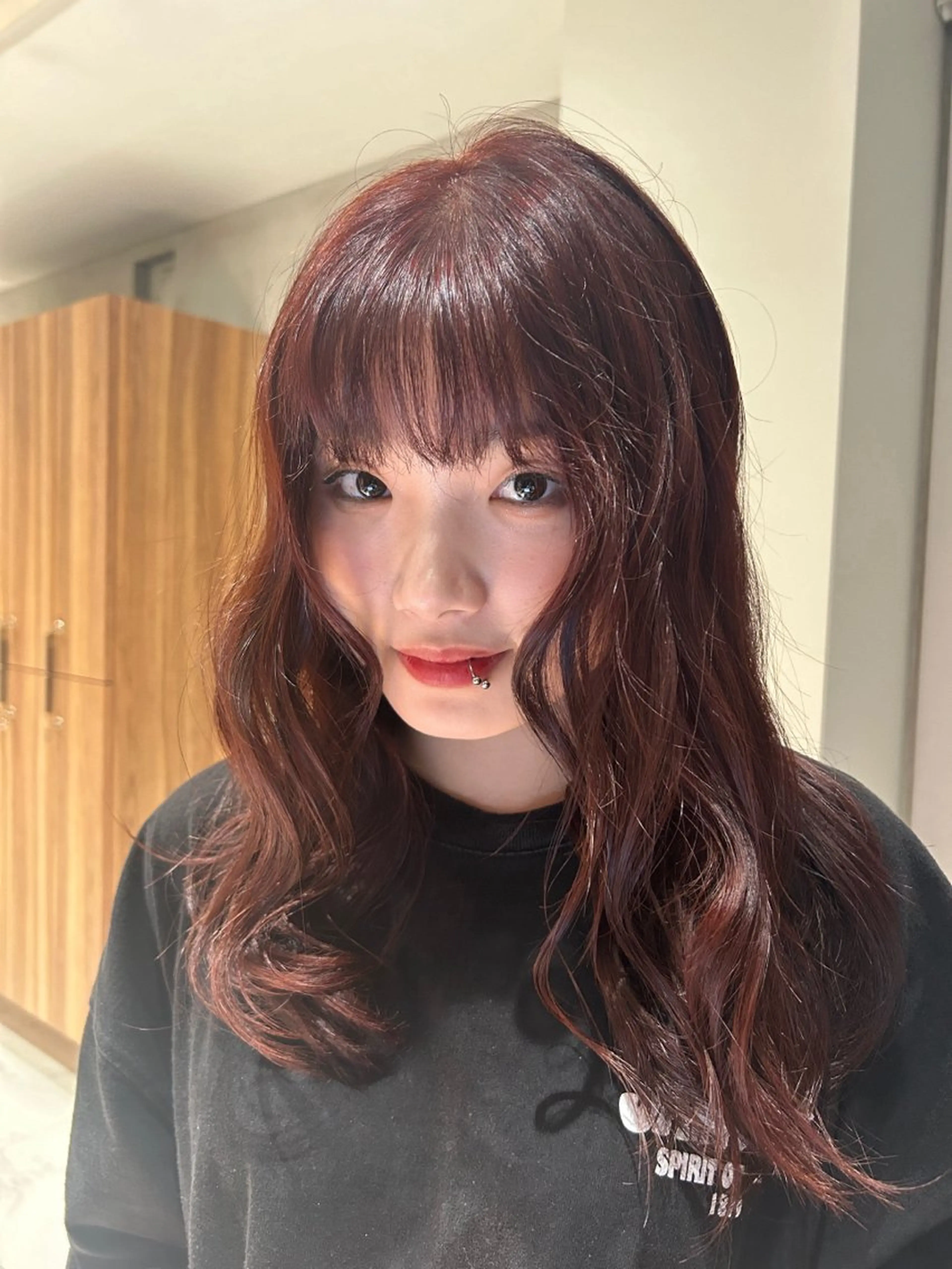 ロング カラー ヘアアレンジ ブリーチ ブリーチなしカラー ヘアカラー れんか/レイヤー/メ ンズ/ベージュ/艶髪のヘアスタイル