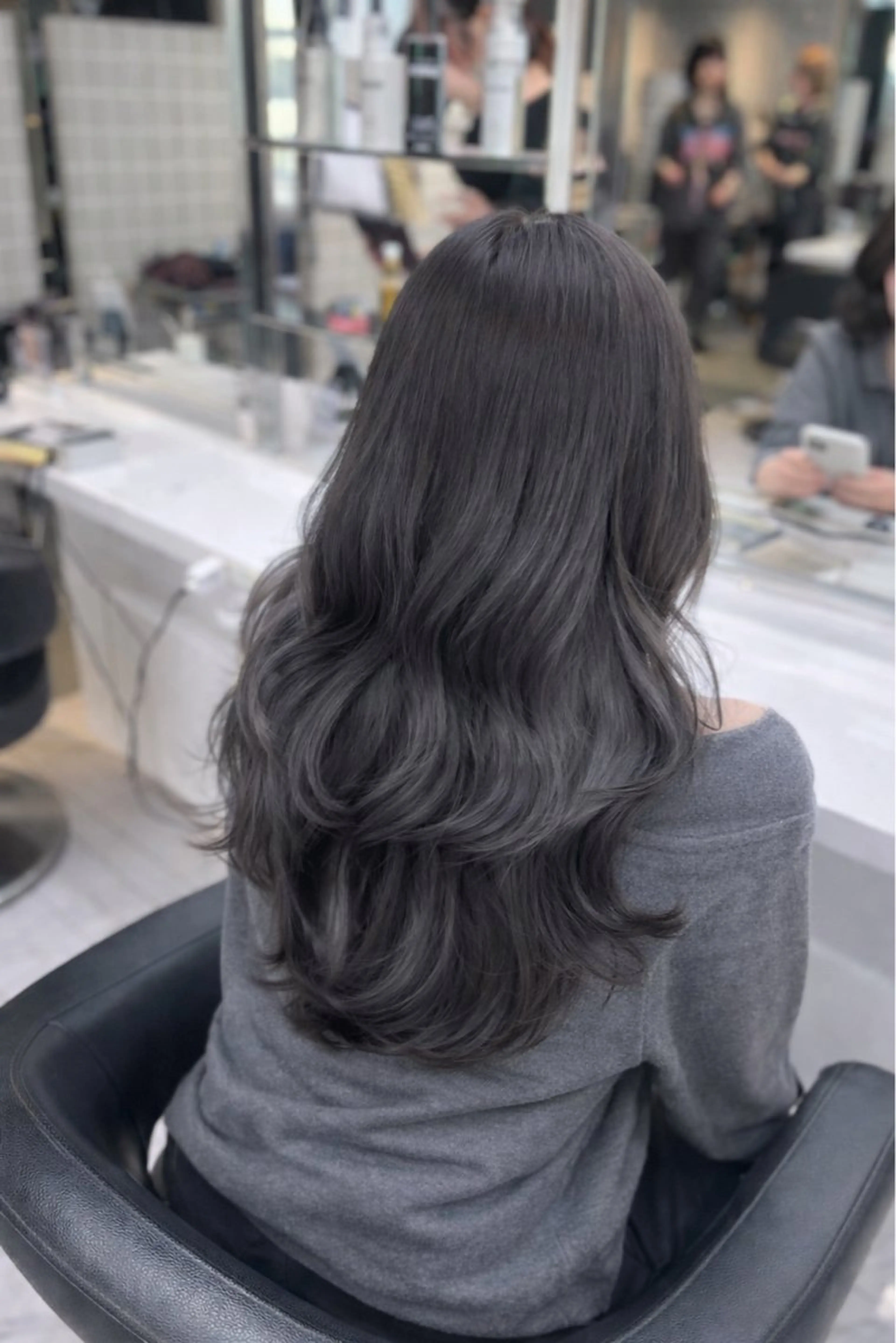 ロング カラー ヘアアレンジ カット ヘアカラー トリートメント ヘッドスパ ヘアセット 透明感×韓流ハイ トーン🫧RYUTAのヘアスタイル