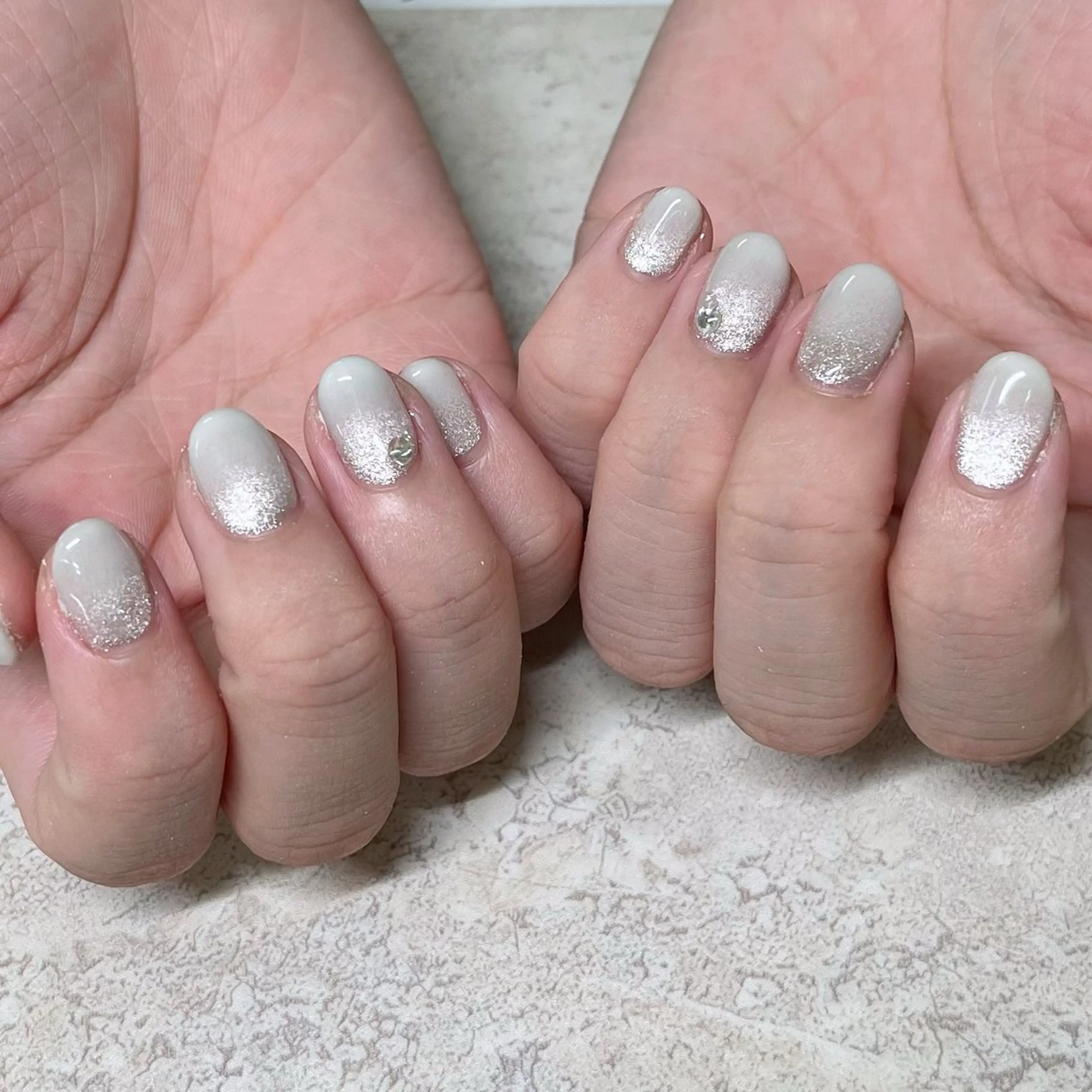 ネイル ネイルサロンアジアン池袋店所属・林 夏萌のネイルデザイン