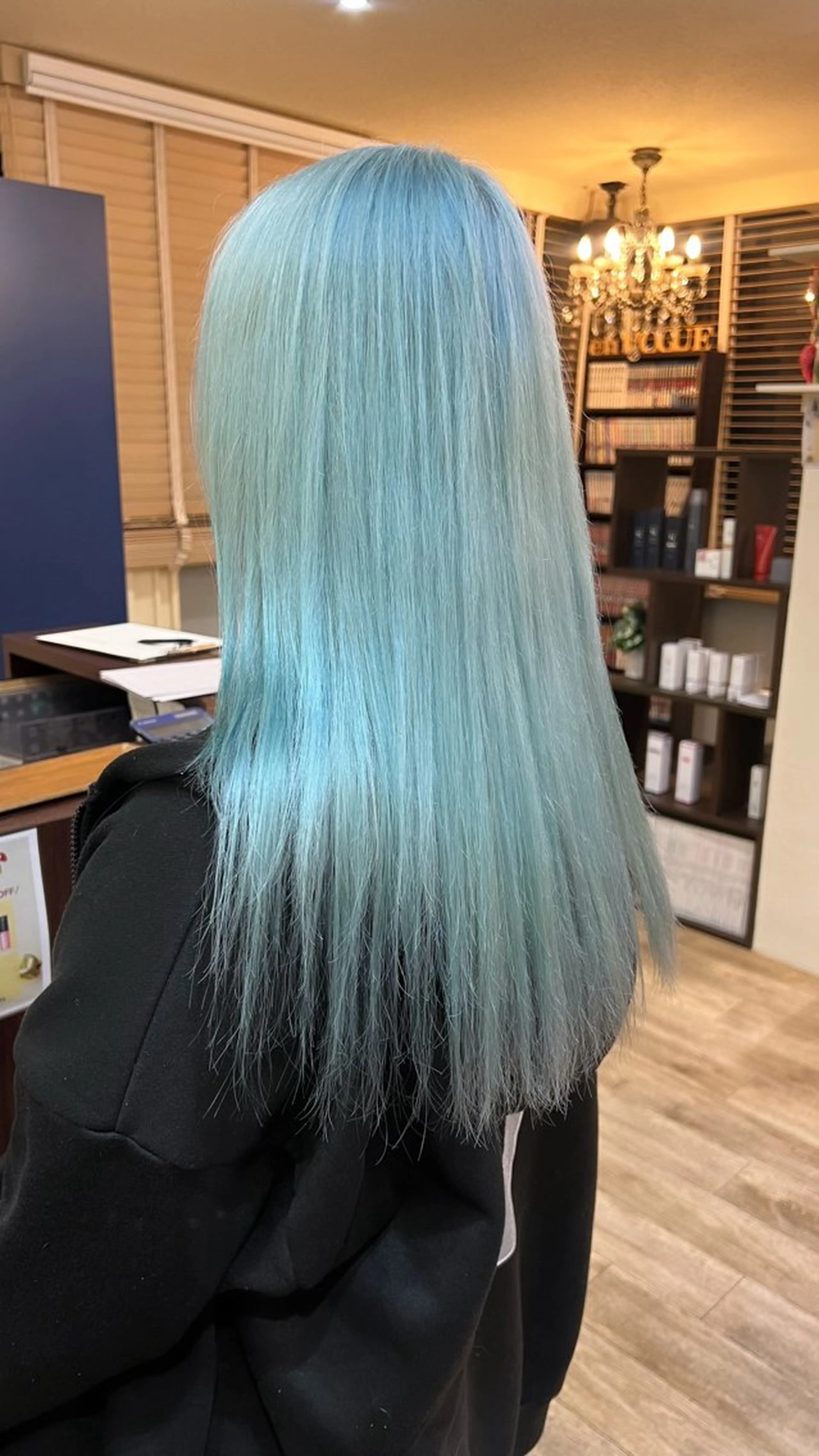 ロング カラー ブルーカラー 💥Miyuu💥 『柏』のヘアスタイル