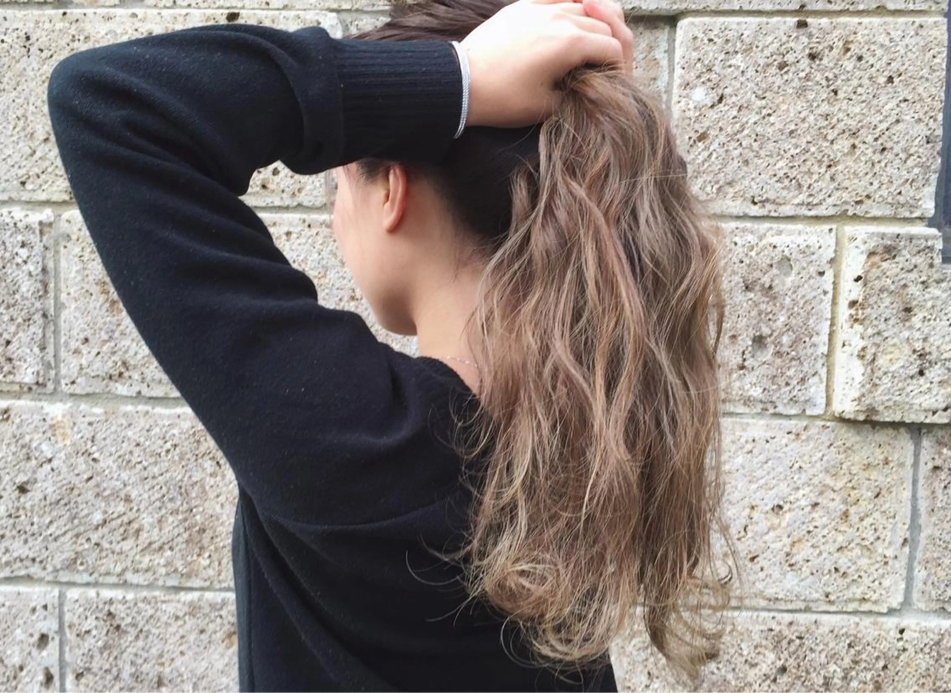 ロング カラー ブラウンカラー ハイライトカラー イルミナカラー ハイライト トリートメント 🌈髪質改善カラーの 🌈坂本侑樹のヘアスタイル