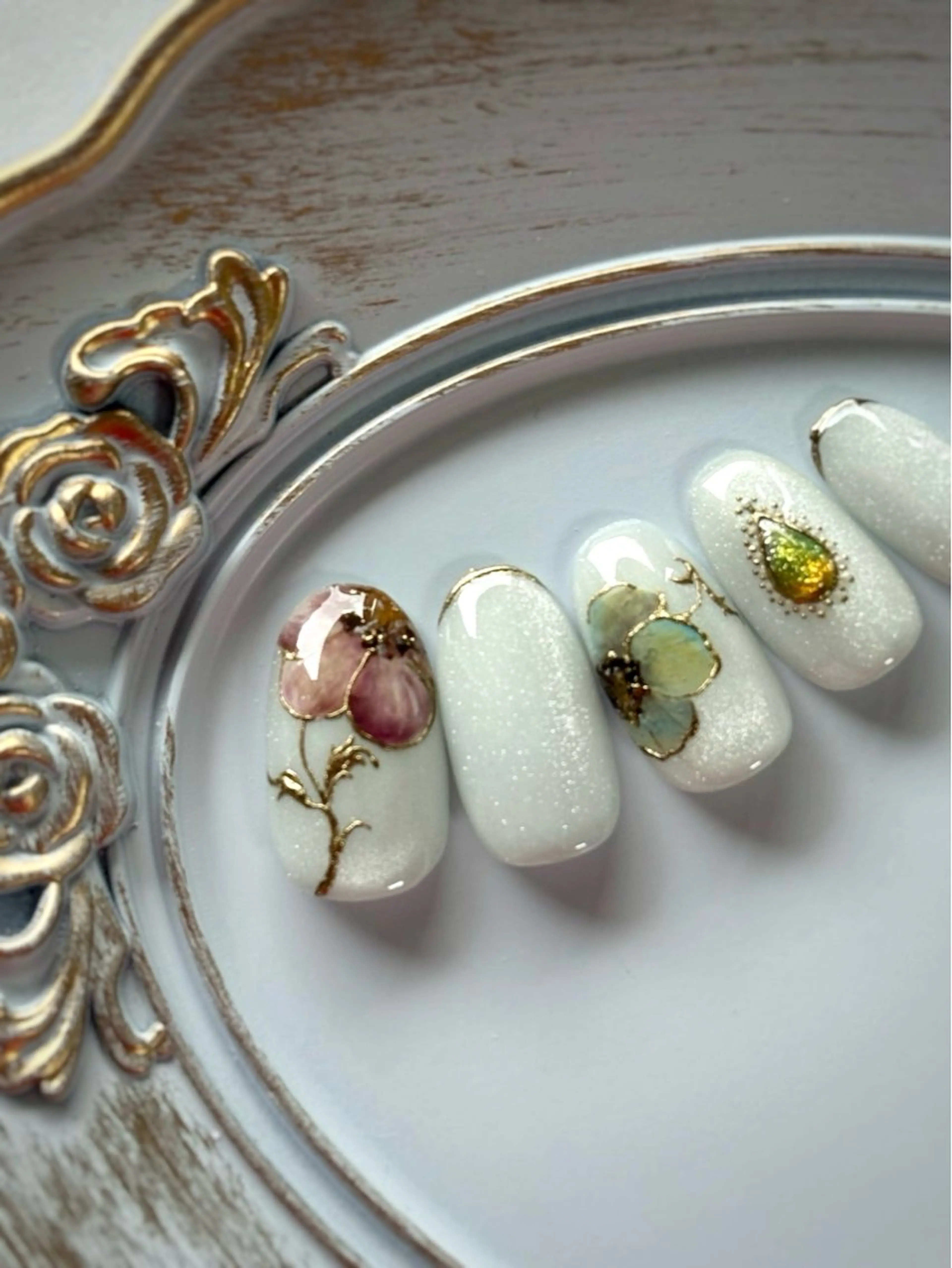 ネイル ハンドネイル FIORITURA Maikoのネイルデザイン