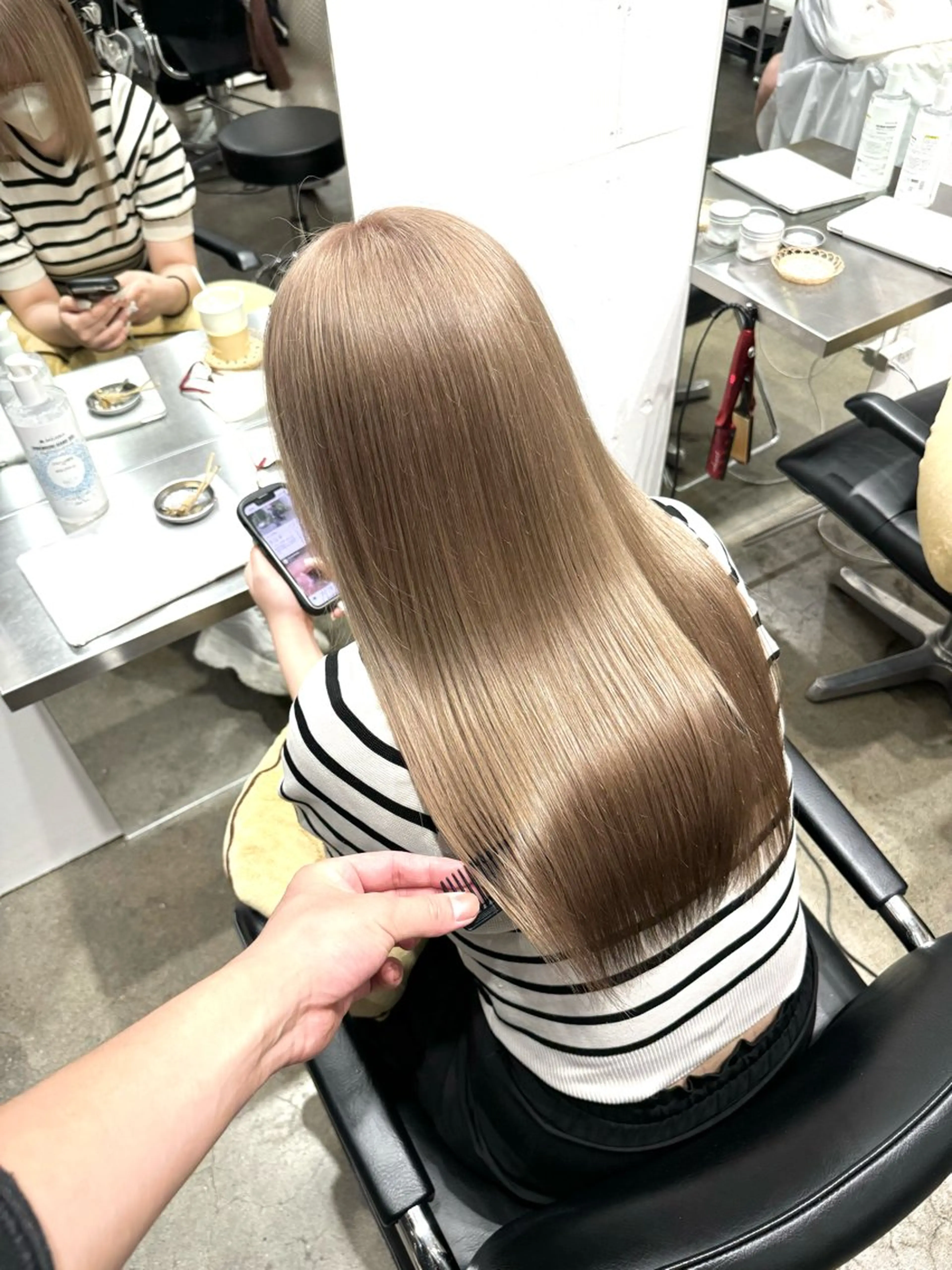 【👑SNSで話題の】カラー＋業界最高峰⚜️髪質改善トリートメントの写真