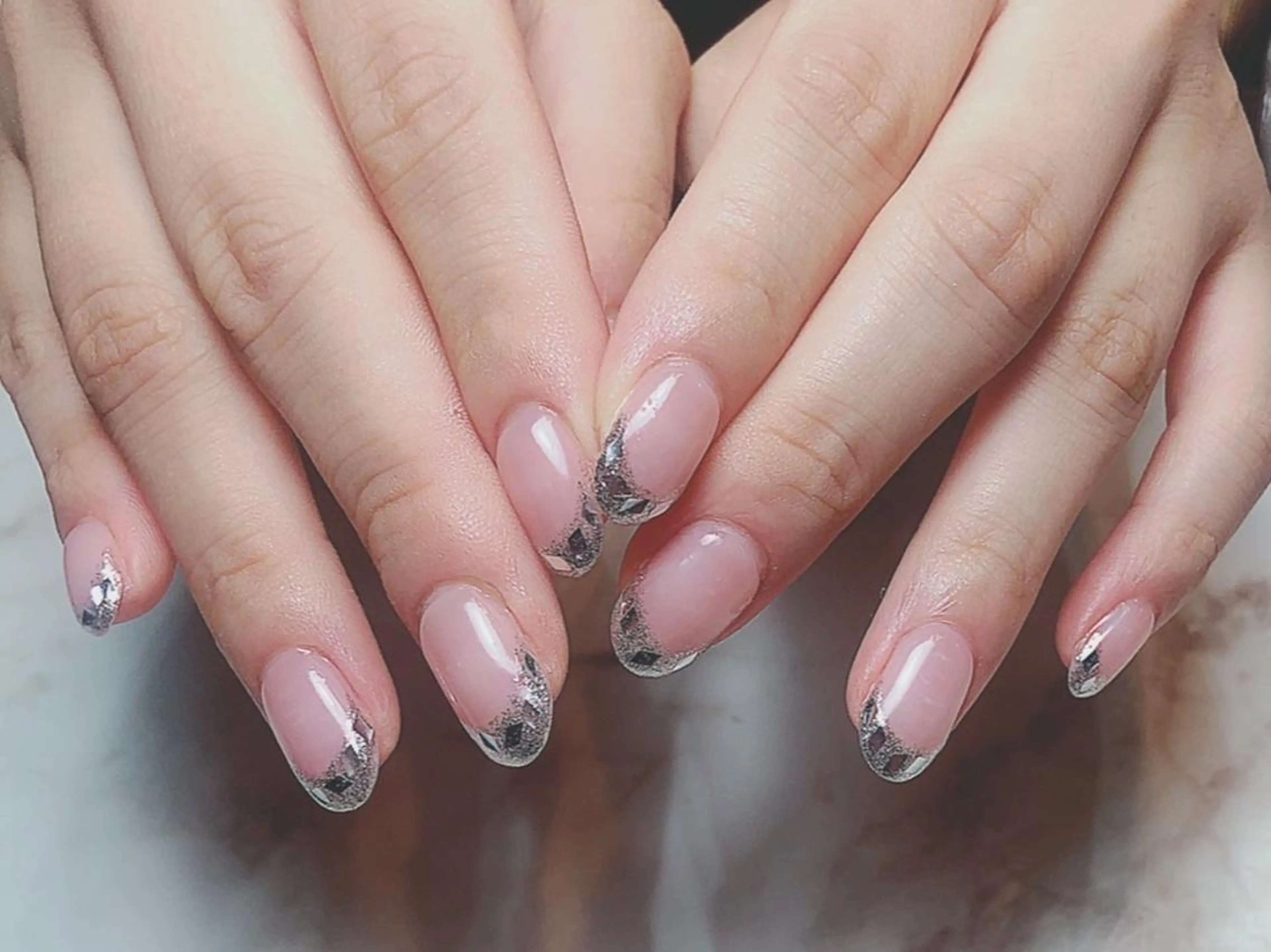 ネイル アートネイル ジェルネイル ニュアンスネイル パラジェル Nailist Honamiのネイルデザイン