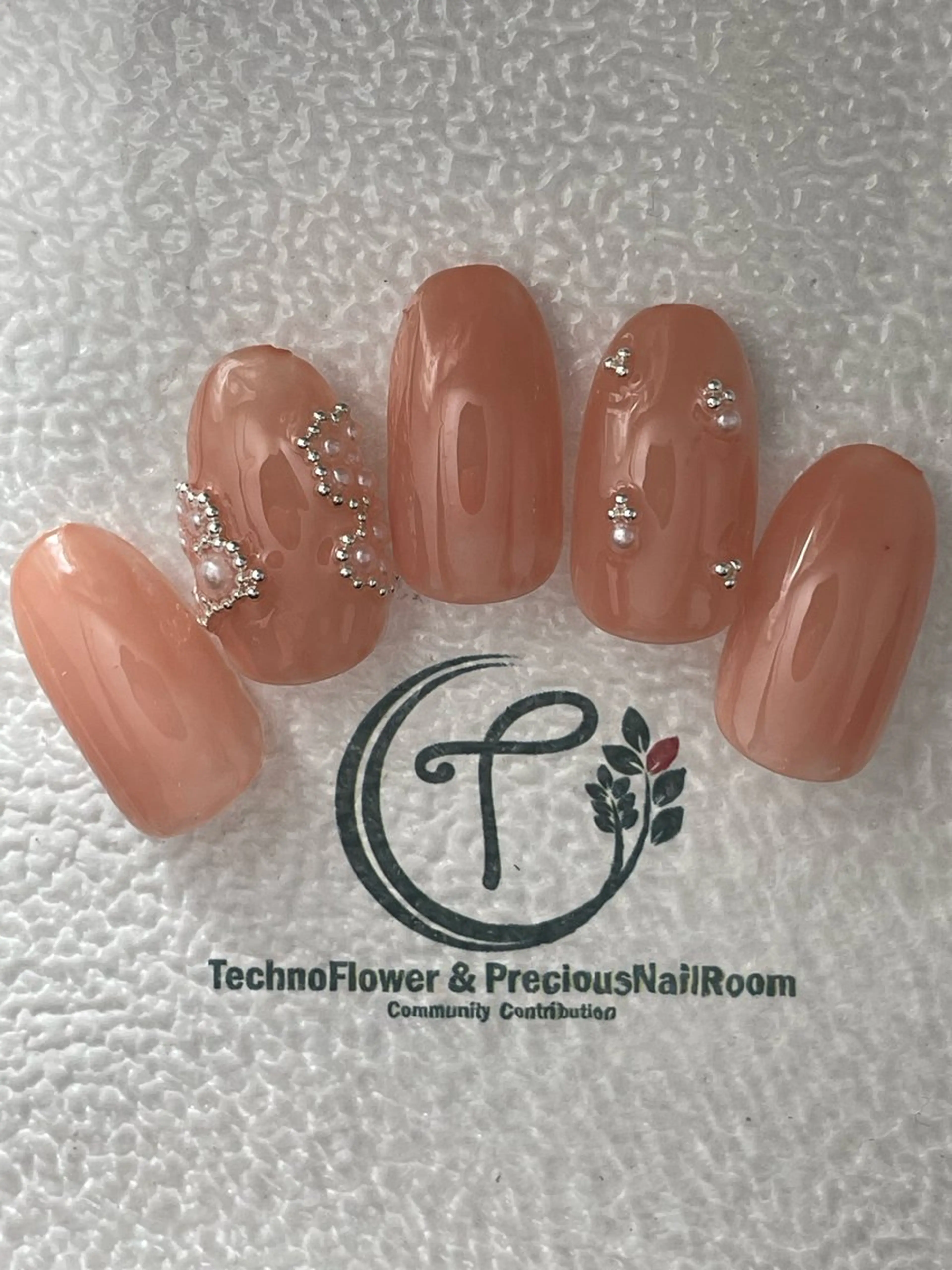 ネイル フラワーネイル ハンドネイル precious nail room所属・precious nail  roomのネイルデザイン