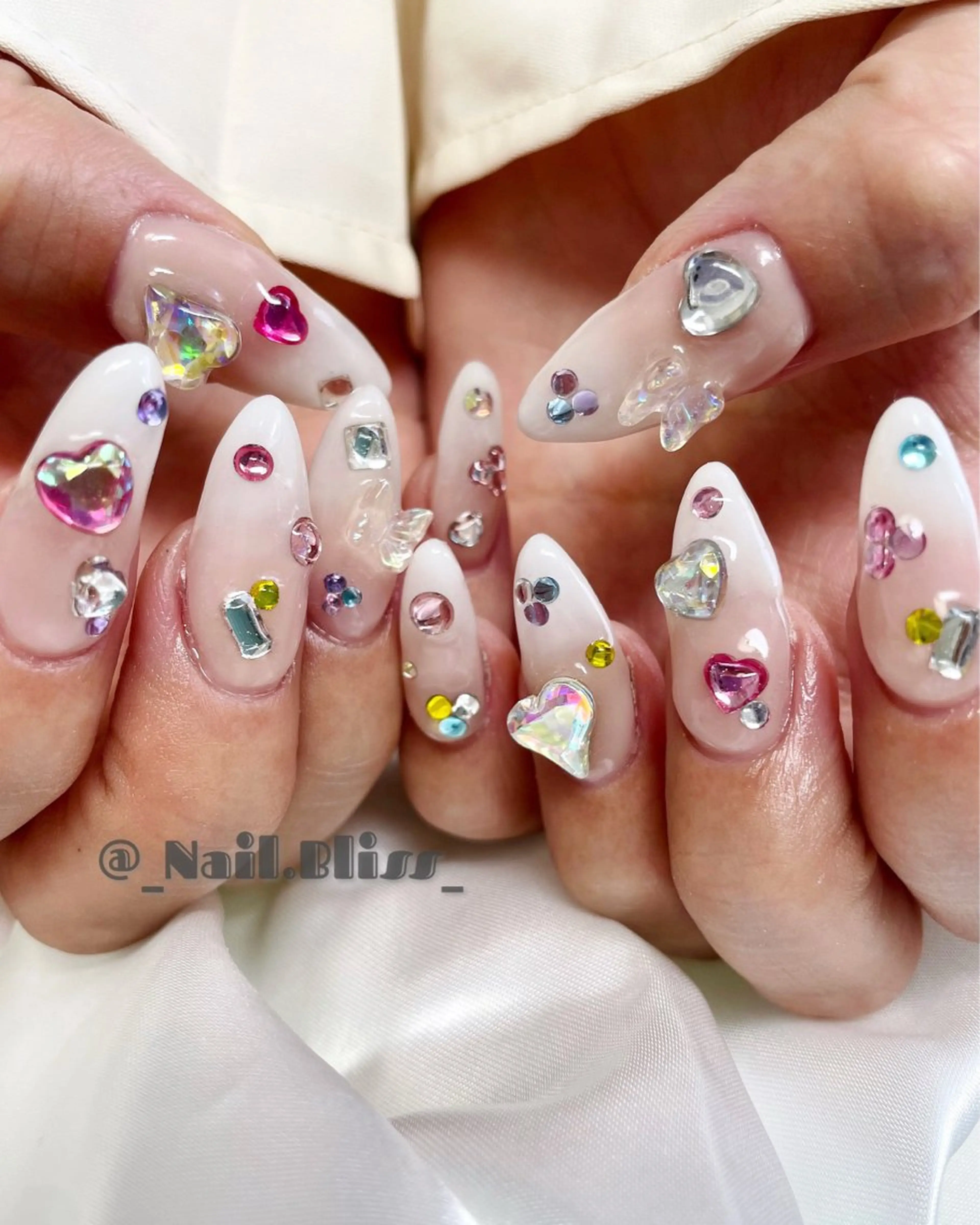 ネイル ハート 持ち込み ハンドネイル NAIL BLISSのネイルデザイン