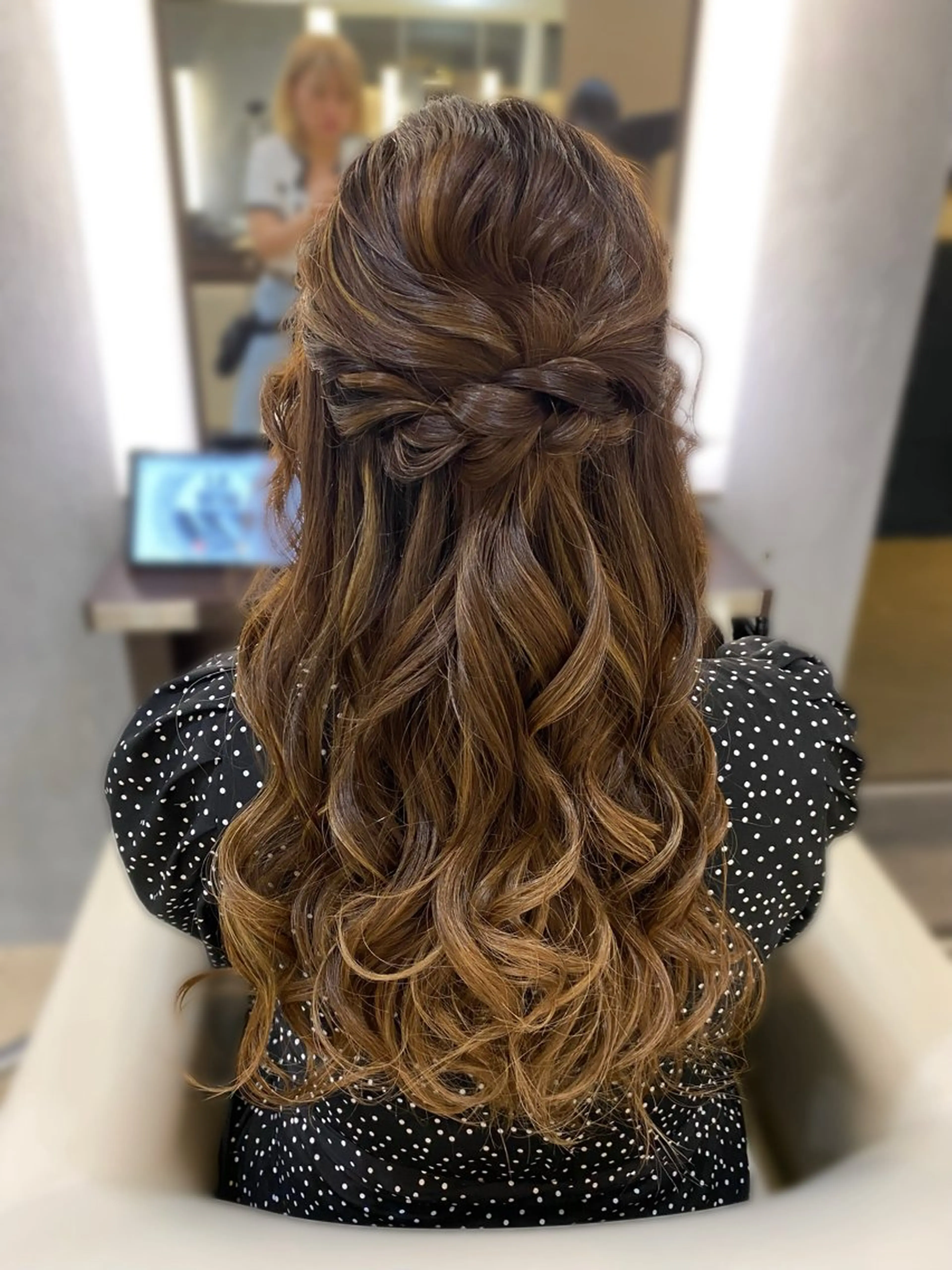 ロング ヘアアレンジ ハーフアップ 石垣廣乃 /Hironoのヘアスタイル