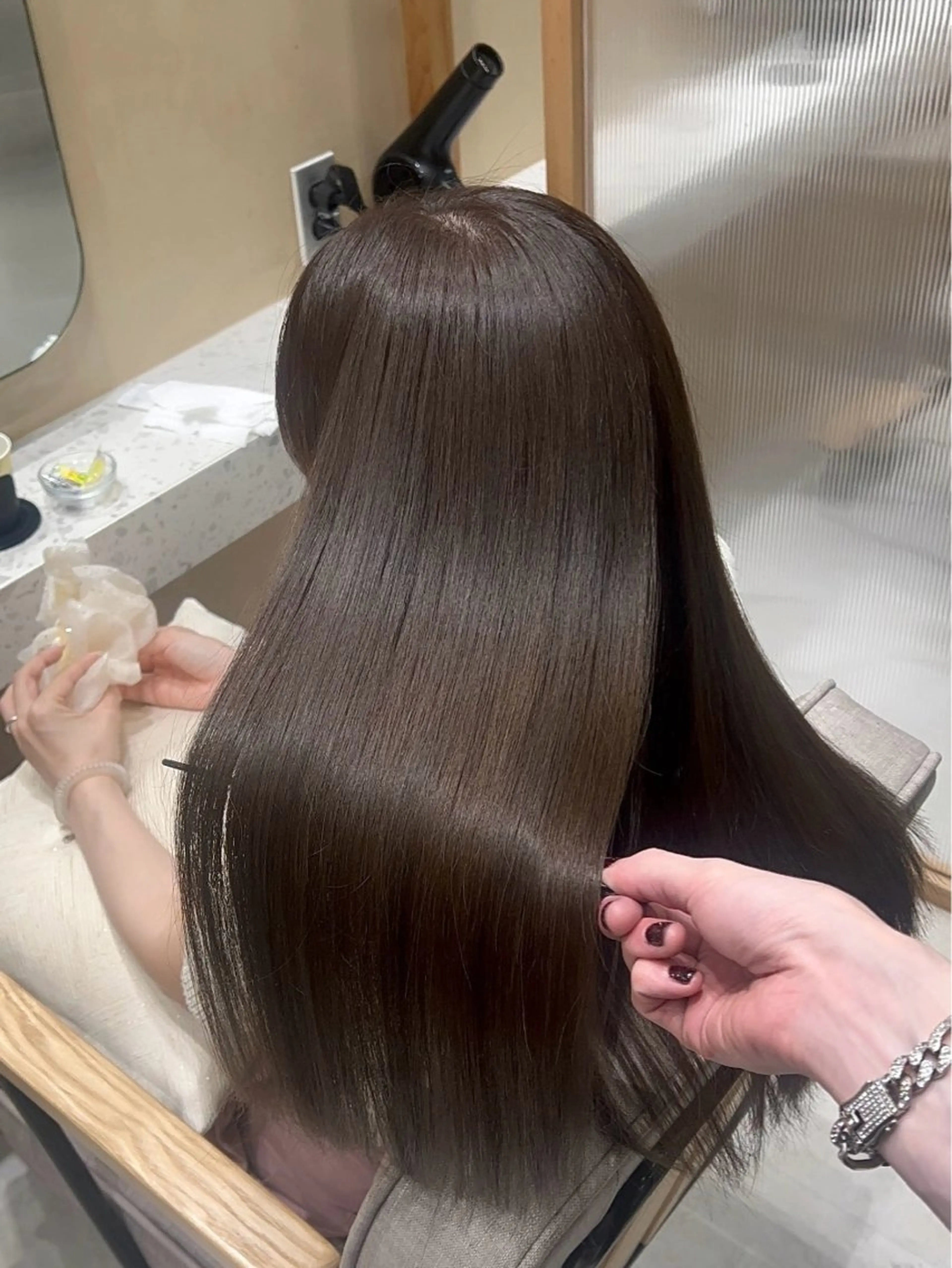 ロング アッシュ アッシュブラウン ケアカラー 髪質改善 韓国風ヘア ヘアカラー トリートメント 💎髪質改善/艶髪 💎mizuki💎のヘアスタイル