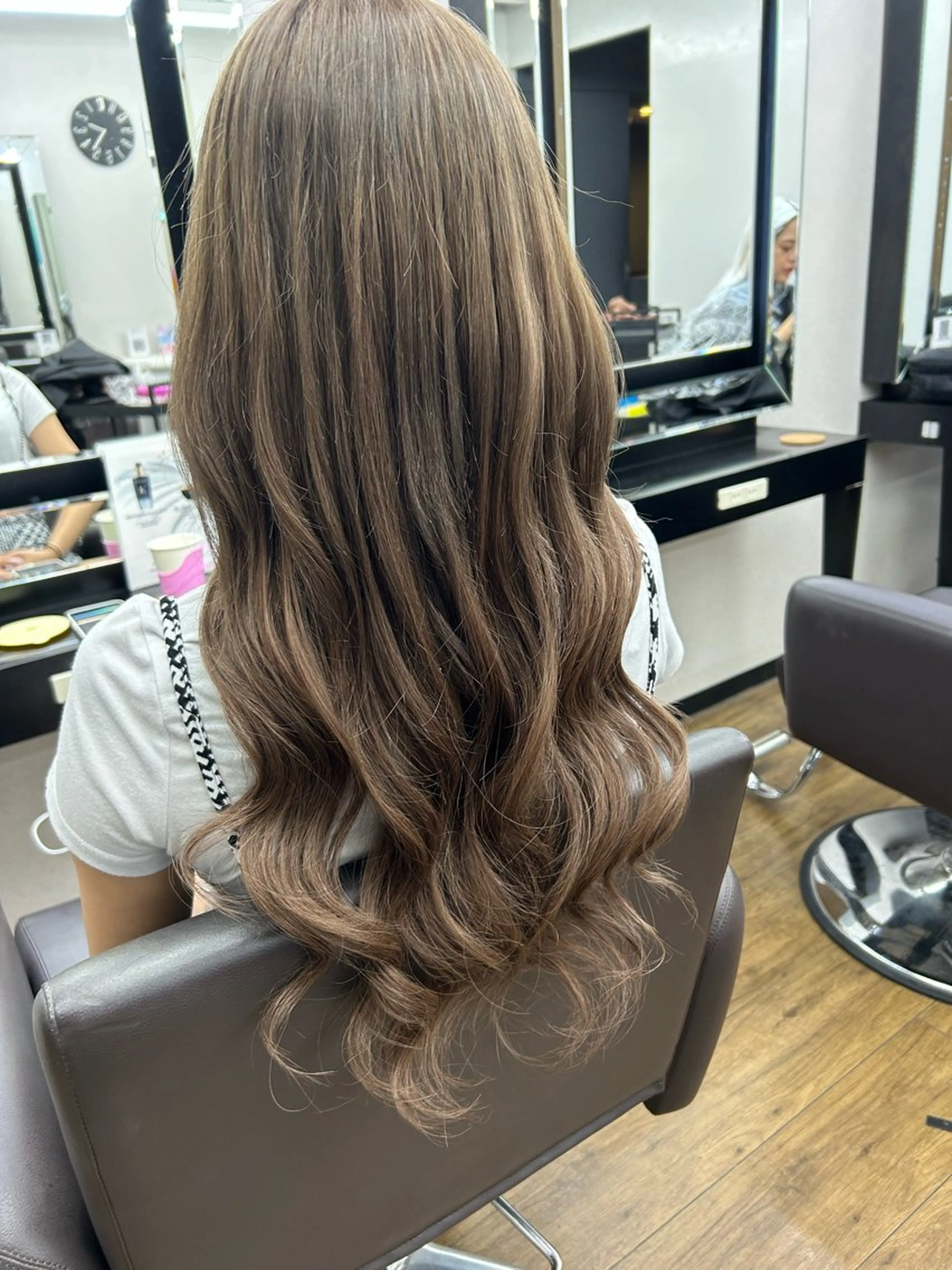 ロング カラー ヘアアレンジ シールエクステ バレイヤージュ ハイライトカラー ボブ エクステ 下妻 カラーエクステ難波のヘアスタイル